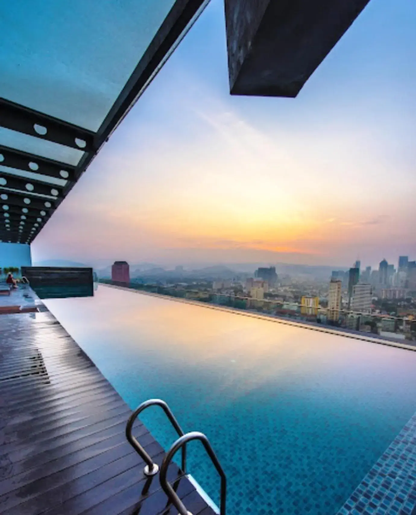 Regalia Skypool KLCC Regalia Skypool KLCC