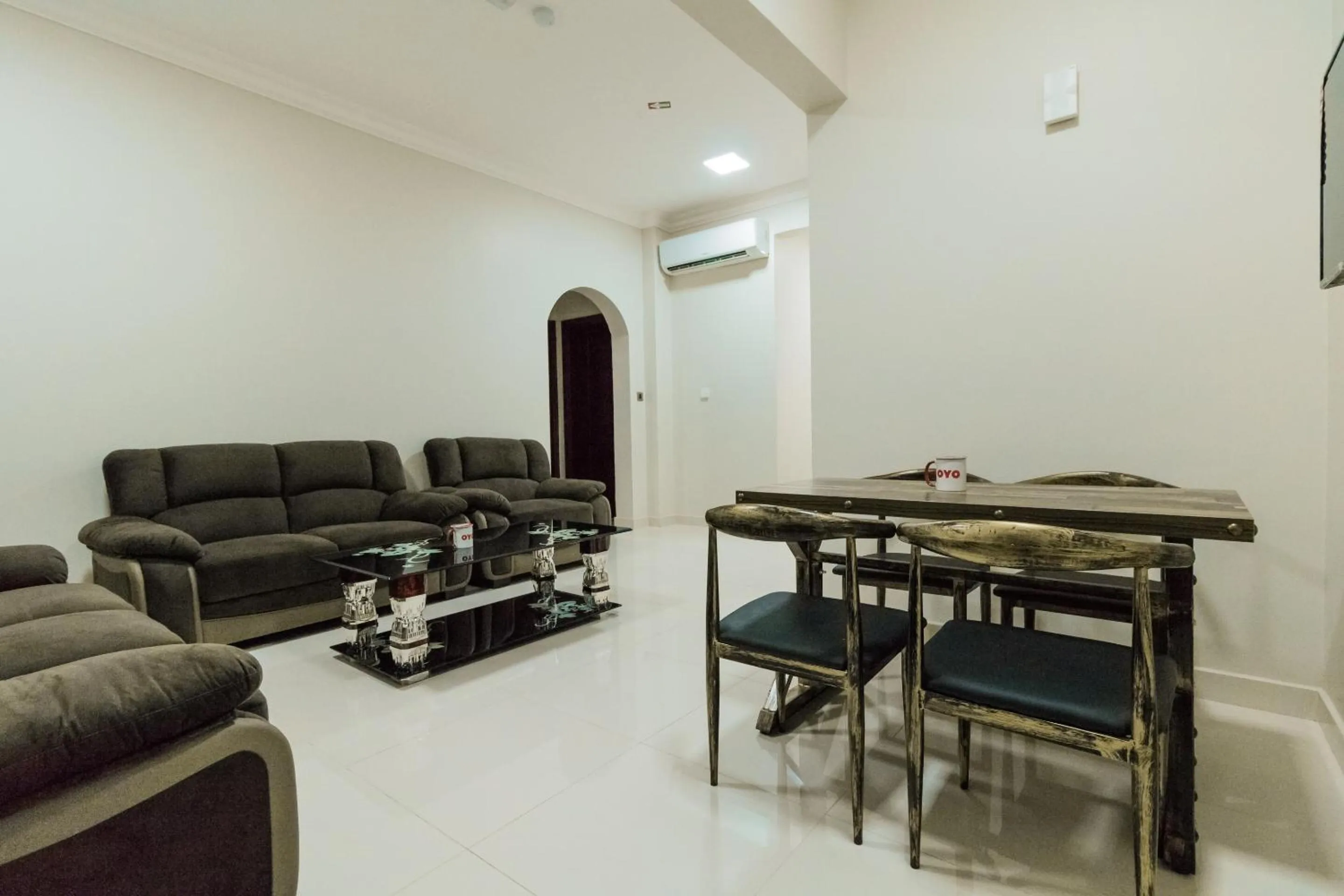 Bedroom in Super OYO 106 Muscat Grand Hotel Apartment