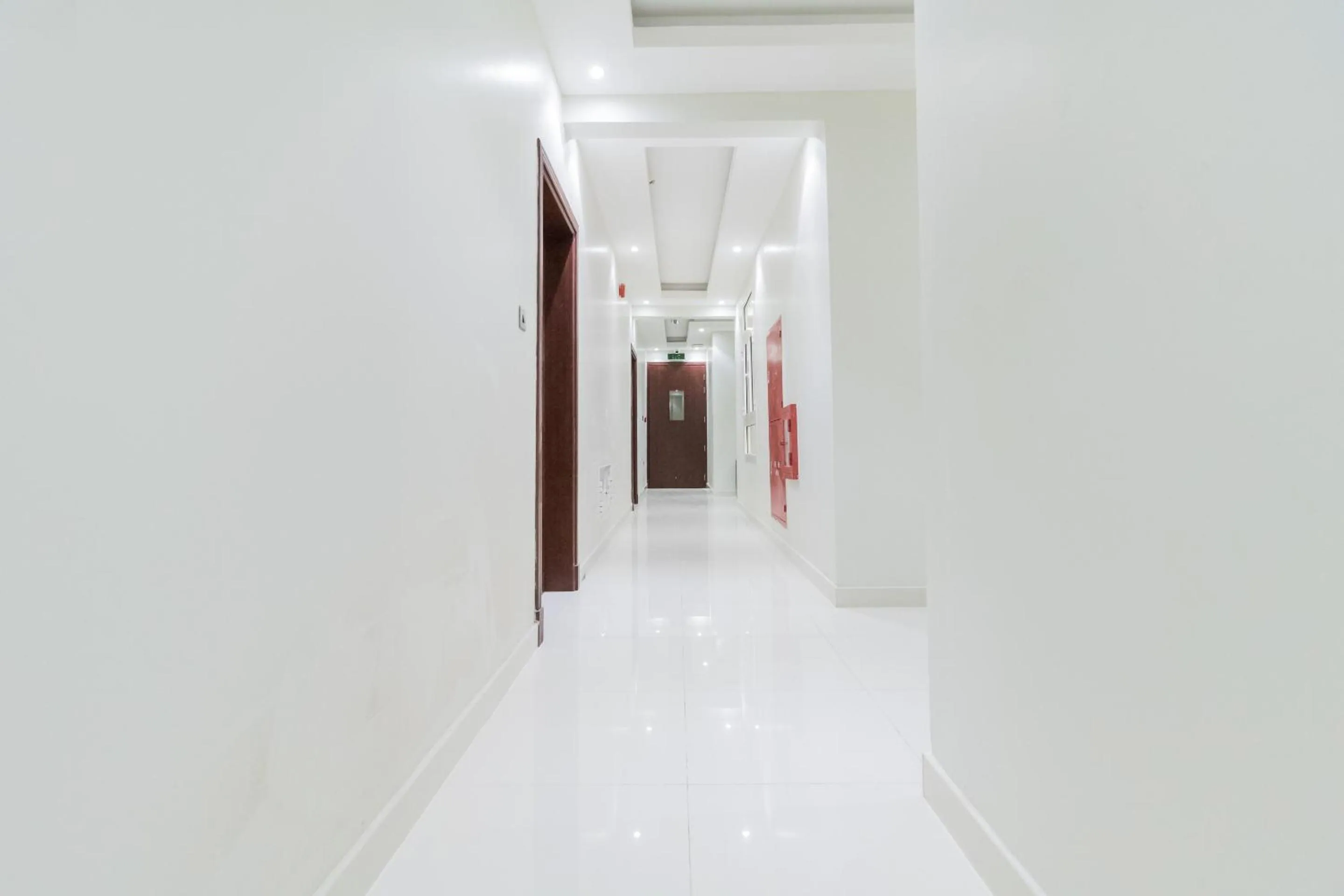 Lobby or reception in Super OYO 106 Muscat Grand Hotel Apartment