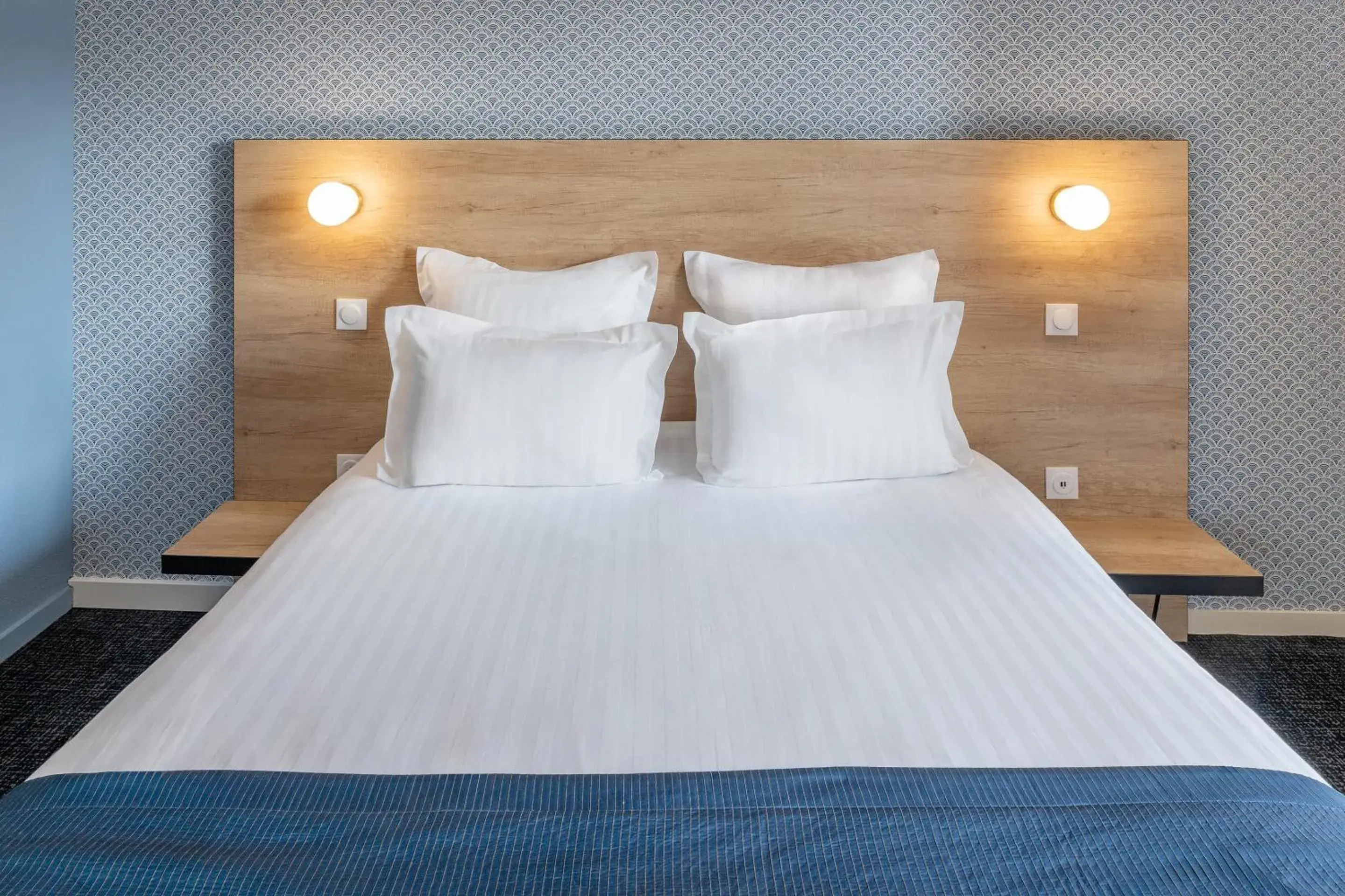 Bed in Best Western Hotel Fontaine Argent Bed in Best Western Hotel Fontaine Argent