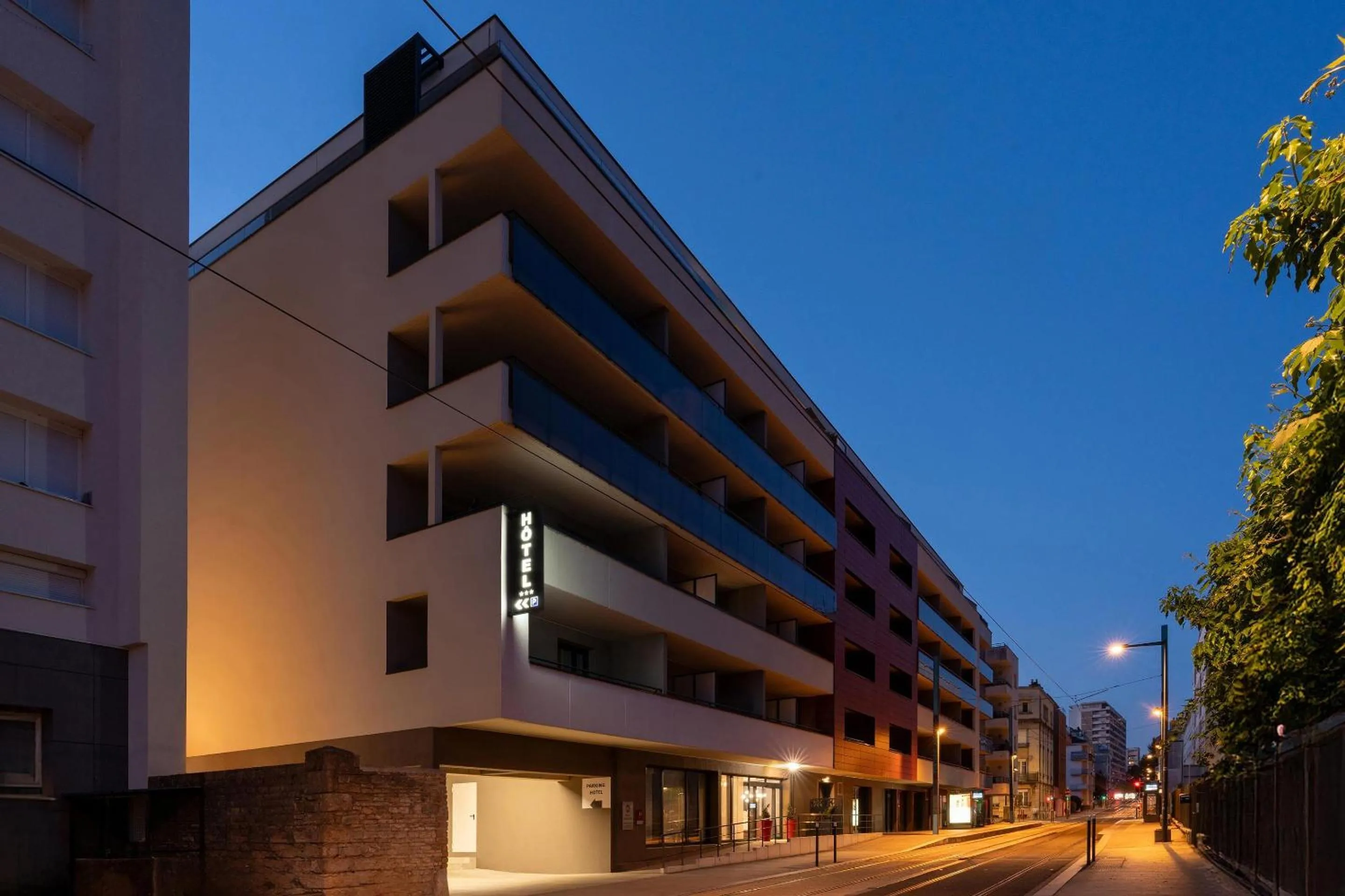 Property building in Best Western Hotel Fontaine Argent