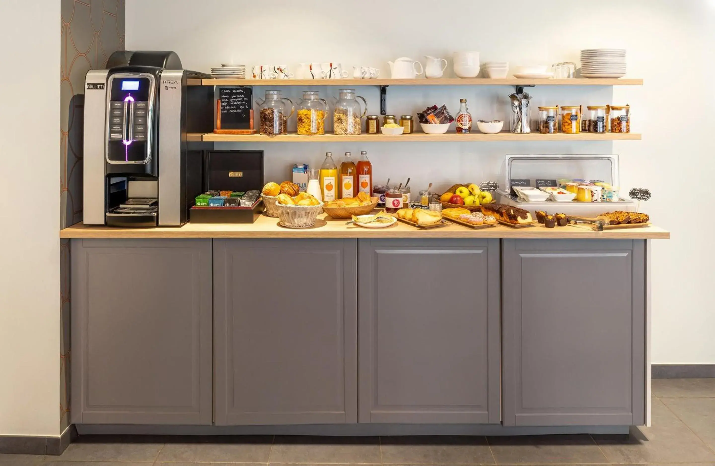 Breakfast in Best Western Hotel Fontaine Argent Breakfast in Best Western Hotel Fontaine Argent