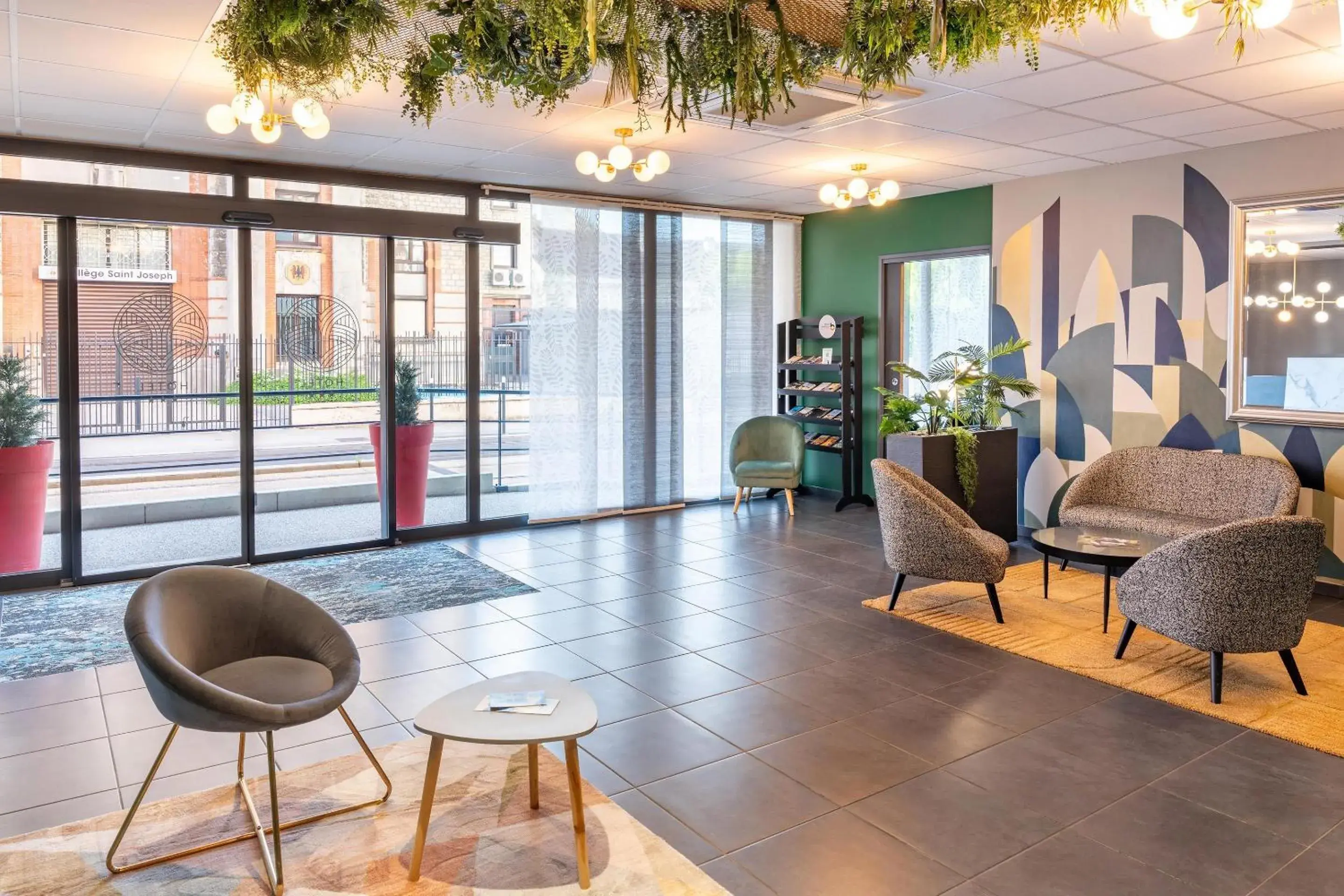 Lobby or reception in Best Western Hotel Fontaine Argent Lobby or reception in Best Western Hotel Fontaine Argent