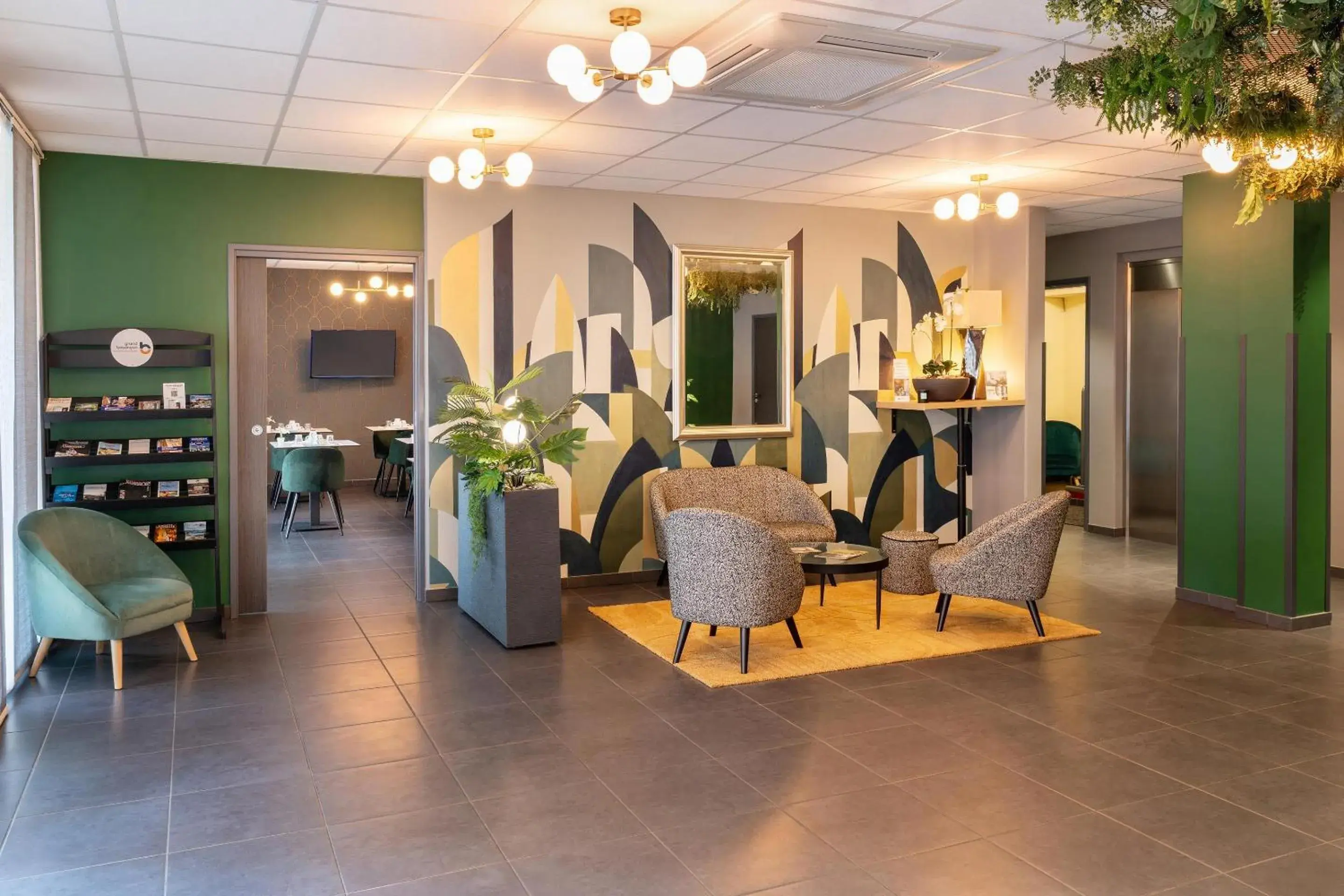 Lobby or reception in Best Western Hotel Fontaine Argent Lobby or reception in Best Western Hotel Fontaine Argent