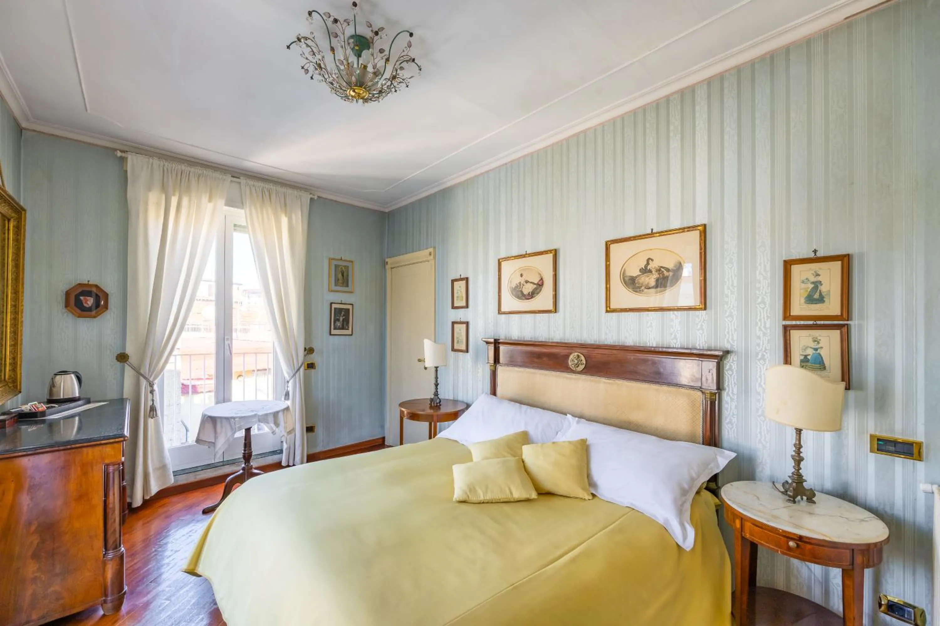 Bed in La Casa Di Bruno Napoli