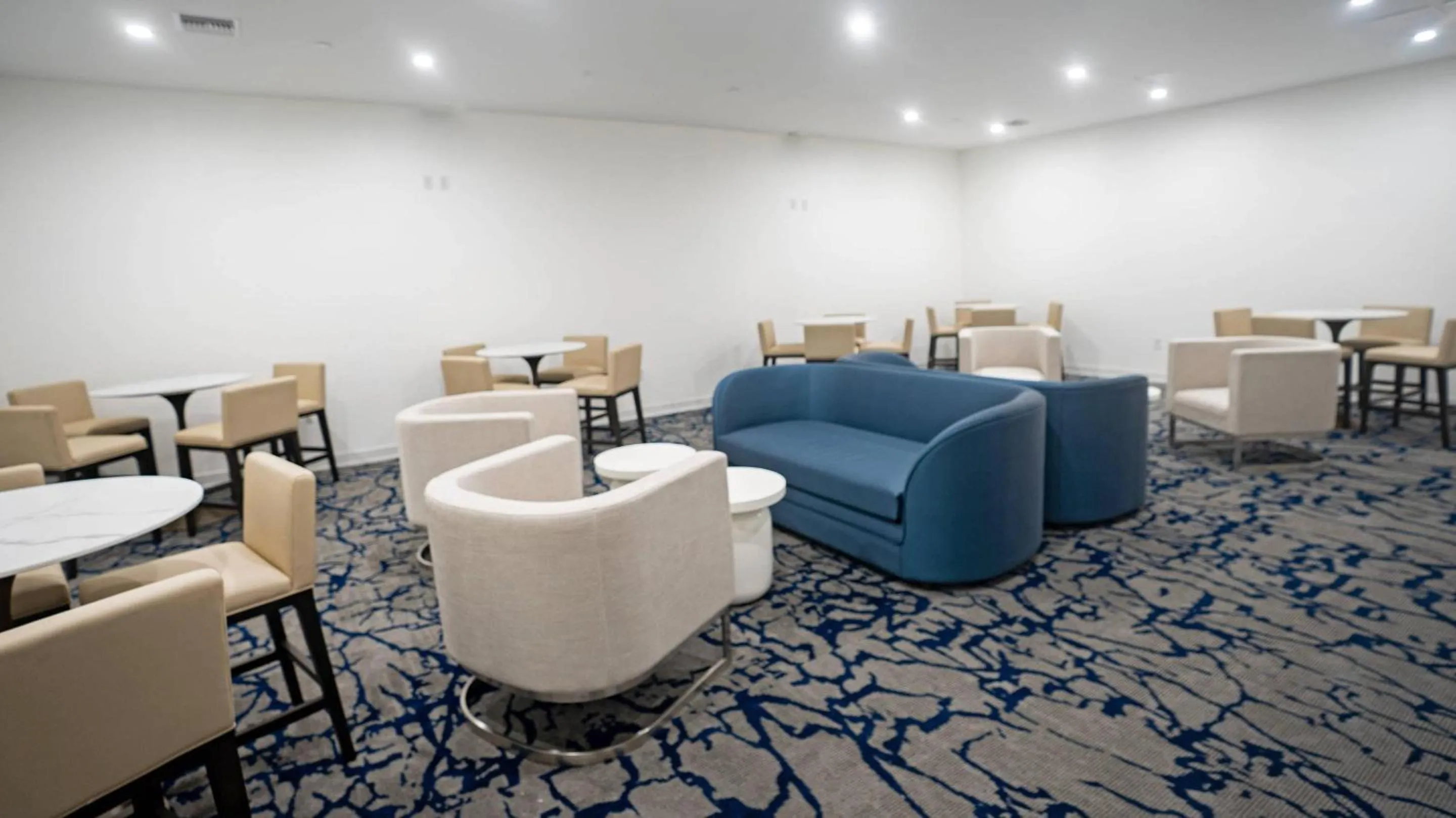 Meeting/conference room in DASKK Orlando Hotel near Universal Blvd, an Ascend Collection Hotel