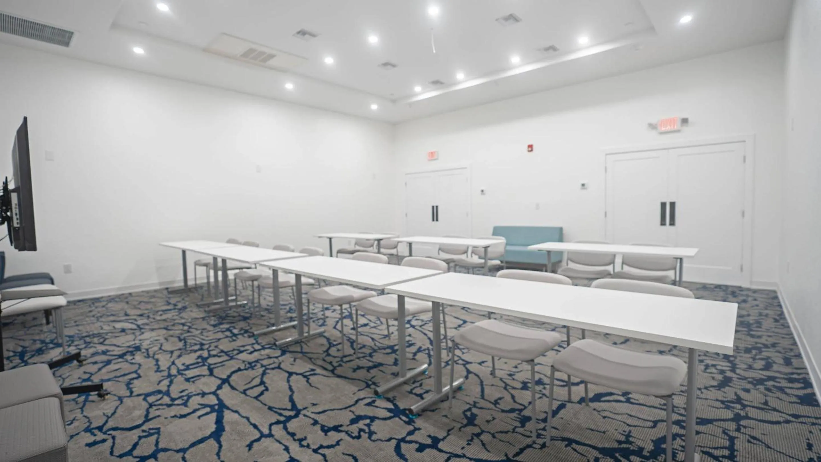 Meeting/conference room in DASKK Orlando Hotel near Universal Blvd, an Ascend Collection Hotel