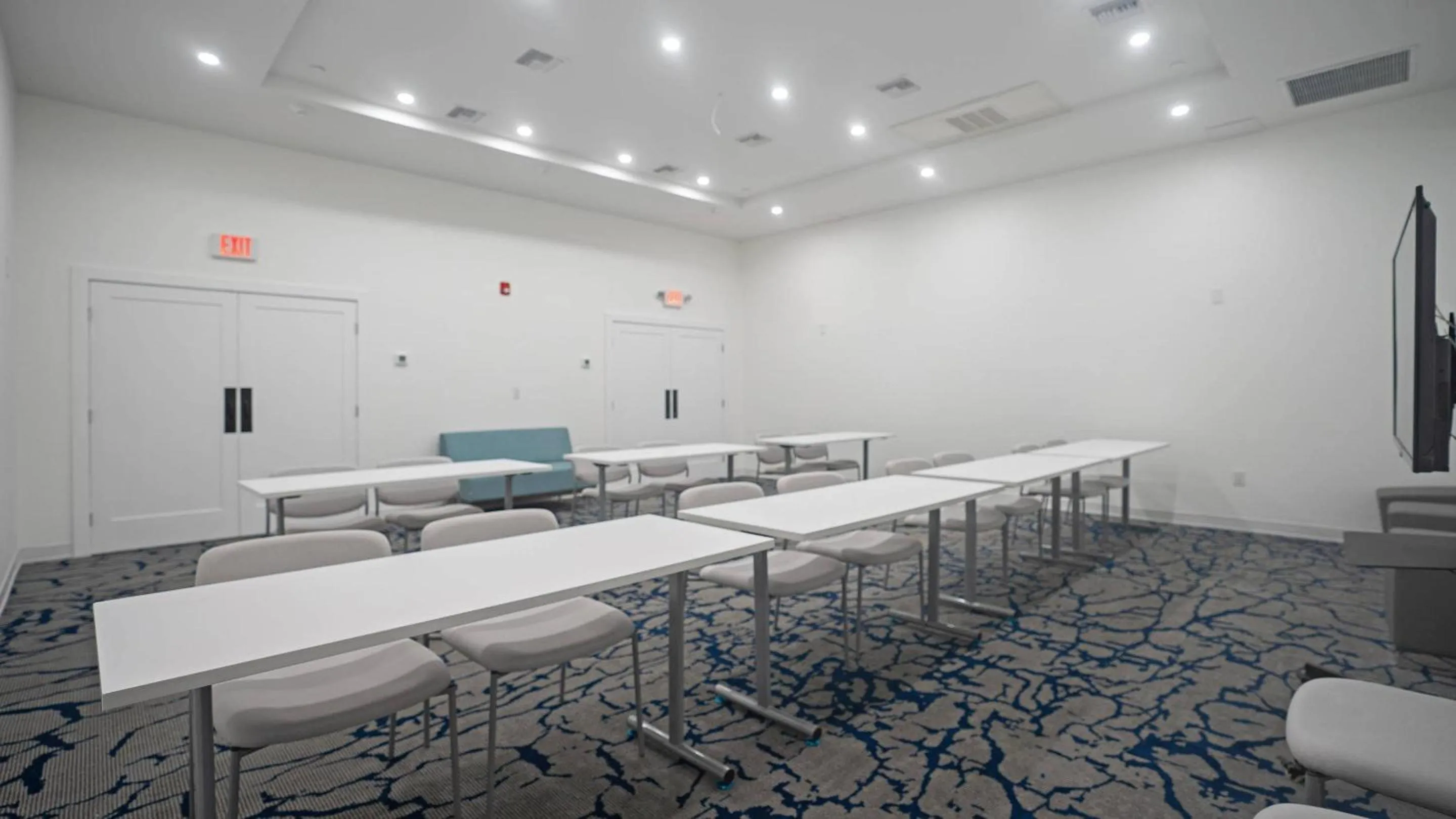 Meeting/conference room in DASKK Orlando Hotel near Universal Blvd, an Ascend Collection Hotel