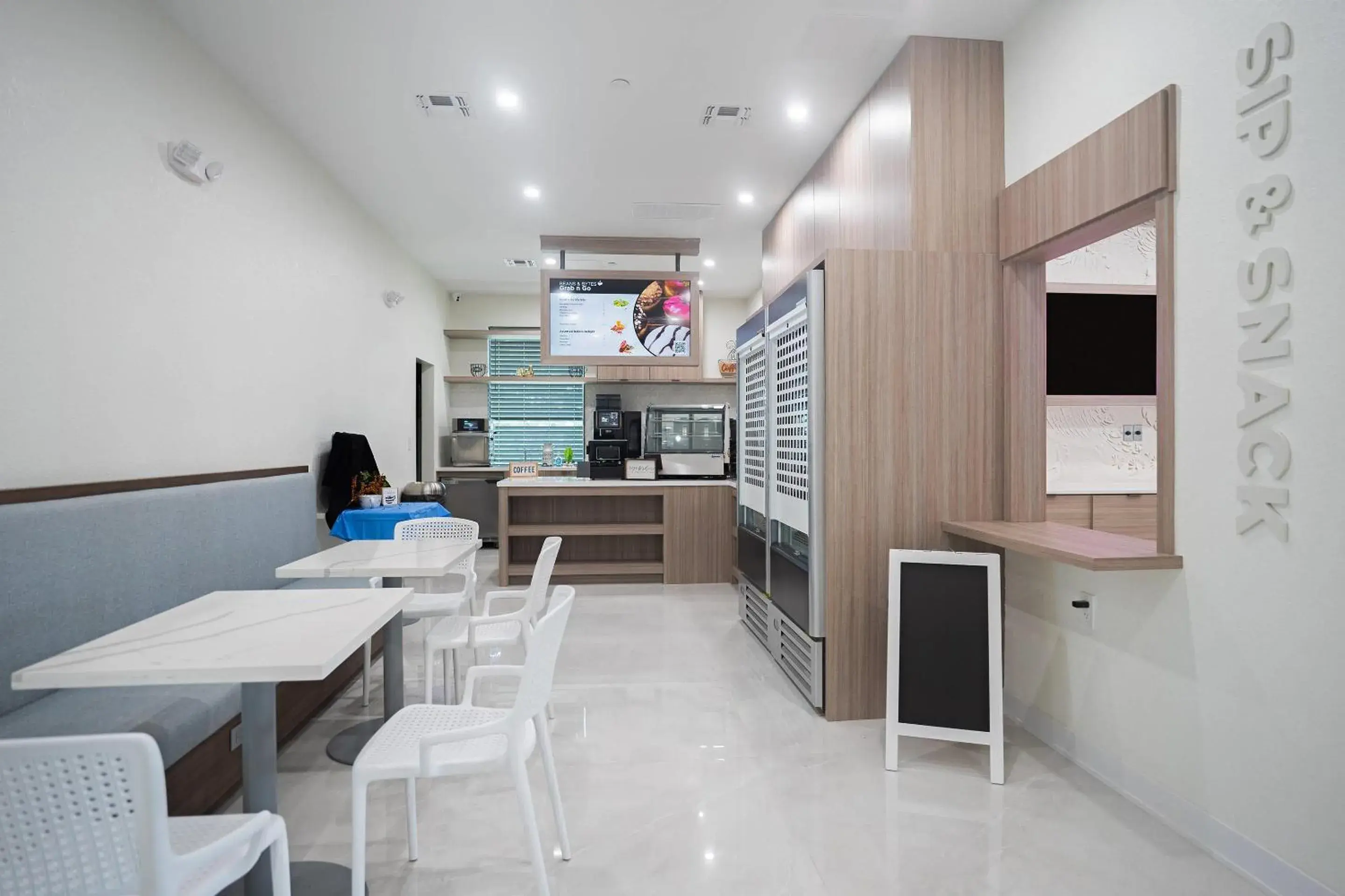 Restaurant/places to eat in DASKK Orlando Hotel near Universal Blvd, an Ascend Collection Hotel Restaurant/places to eat in DASKK Orlando Hotel near Universal Blvd, an Ascend Collection Hotel