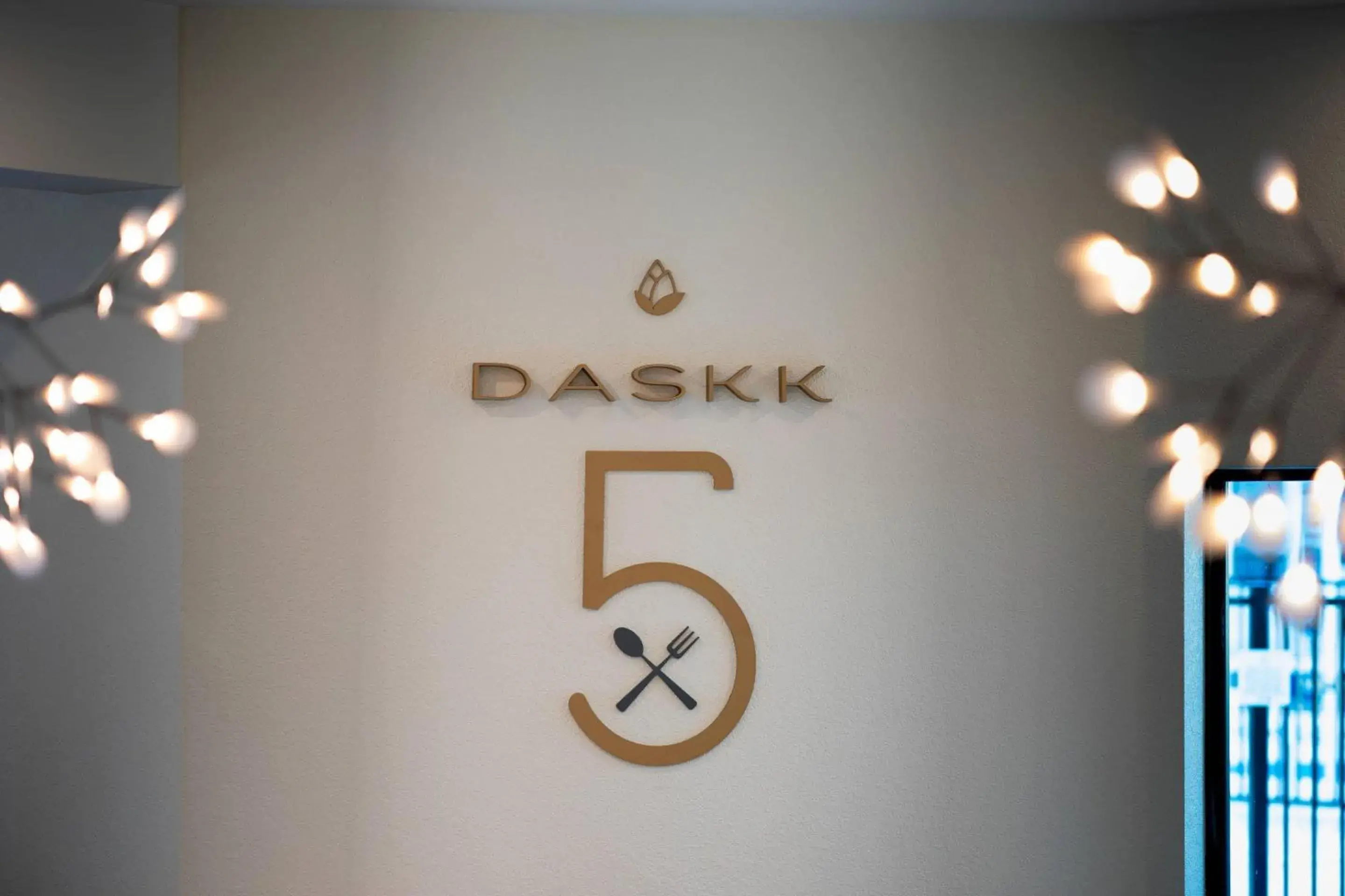 Restaurant/places to eat in DASKK Orlando Hotel near Universal Blvd, an Ascend Collection Hotel Restaurant/places to eat in DASKK Orlando Hotel near Universal Blvd, an Ascend Collection Hotel