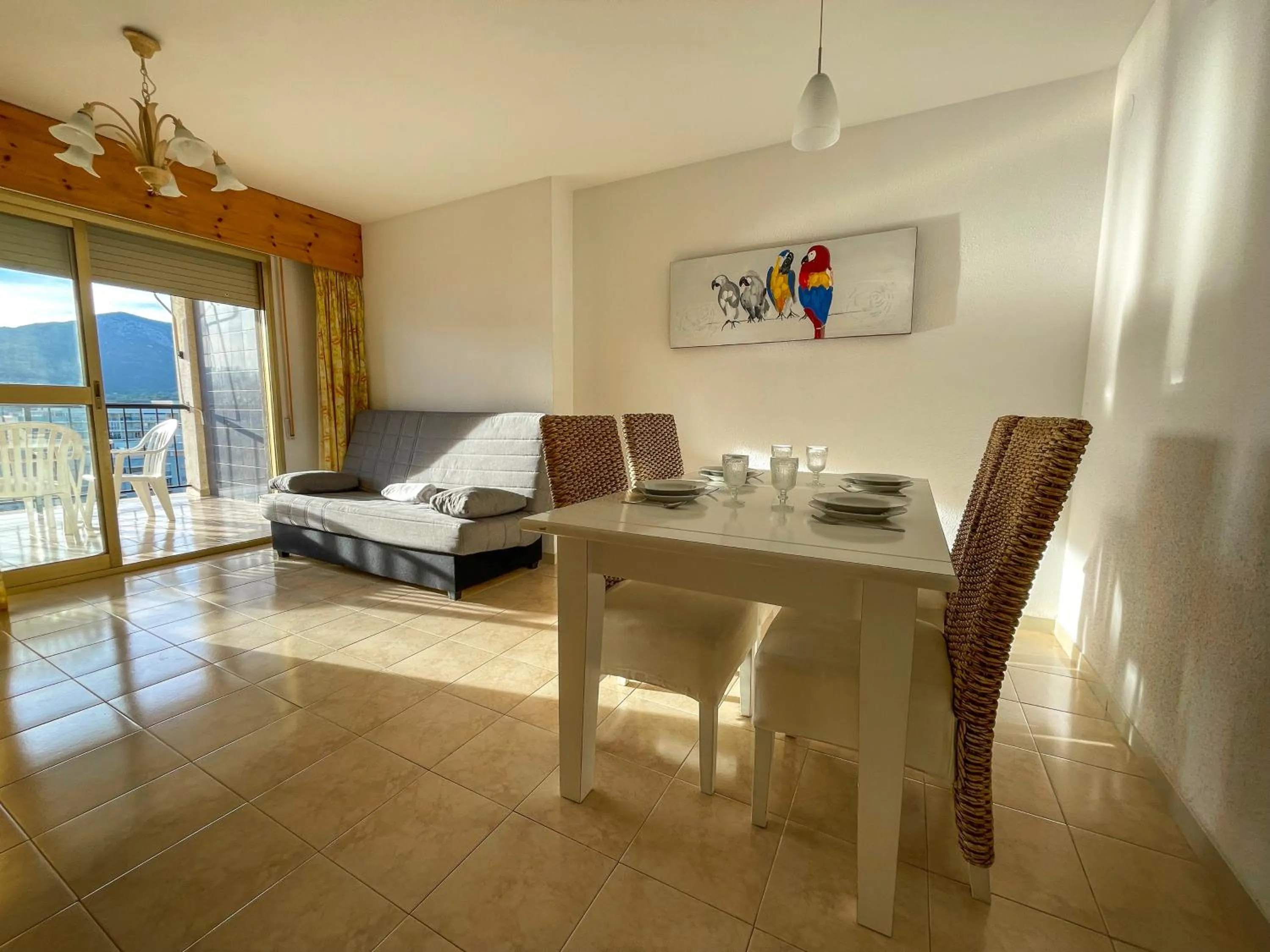 Living room, Bed in Apartamentos Neptuno Oropesa 3000