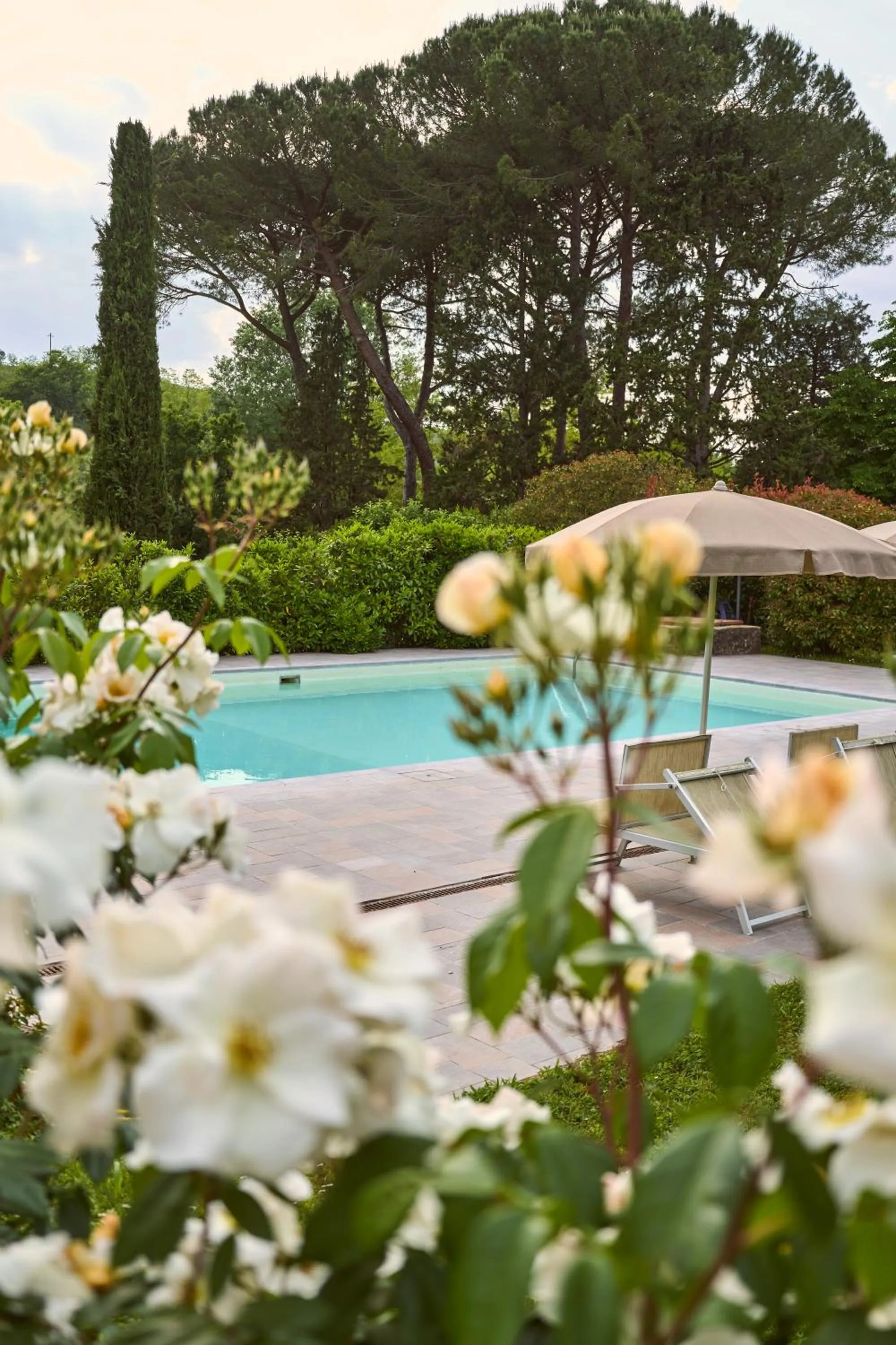 Pool view in Borgo San Benedetto
