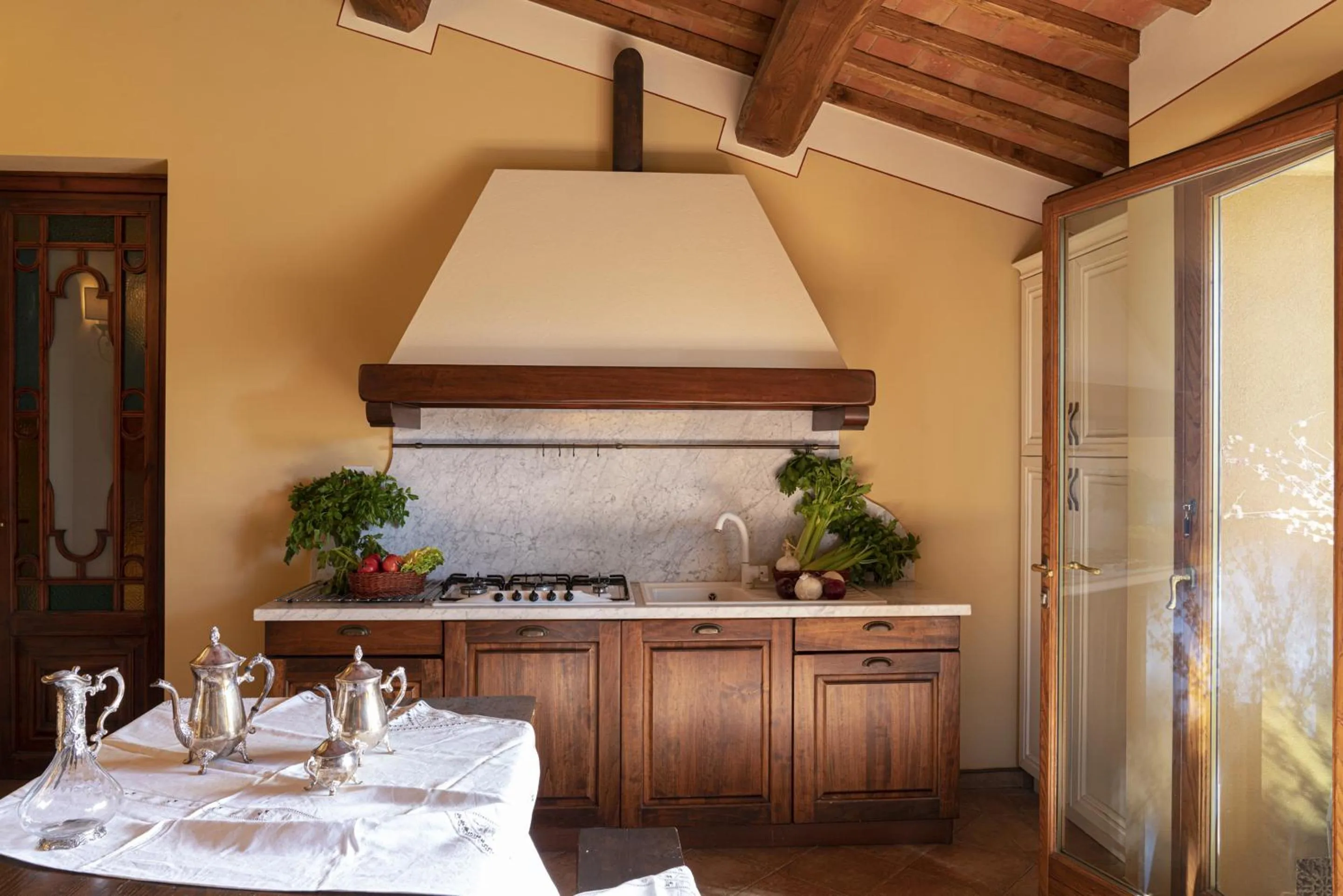 Kitchen or kitchenette in Borgo San Benedetto