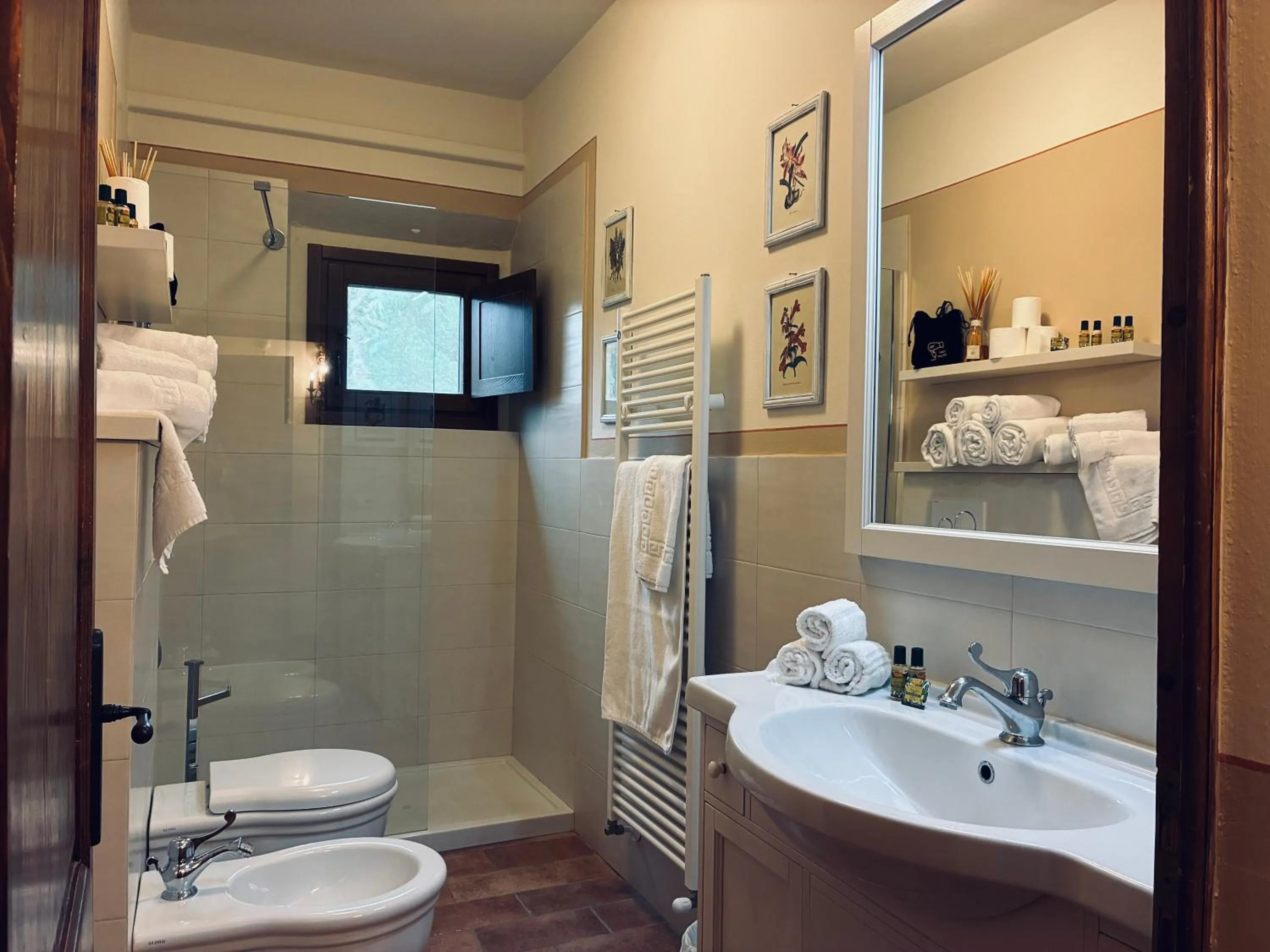 Shower in Borgo San Benedetto