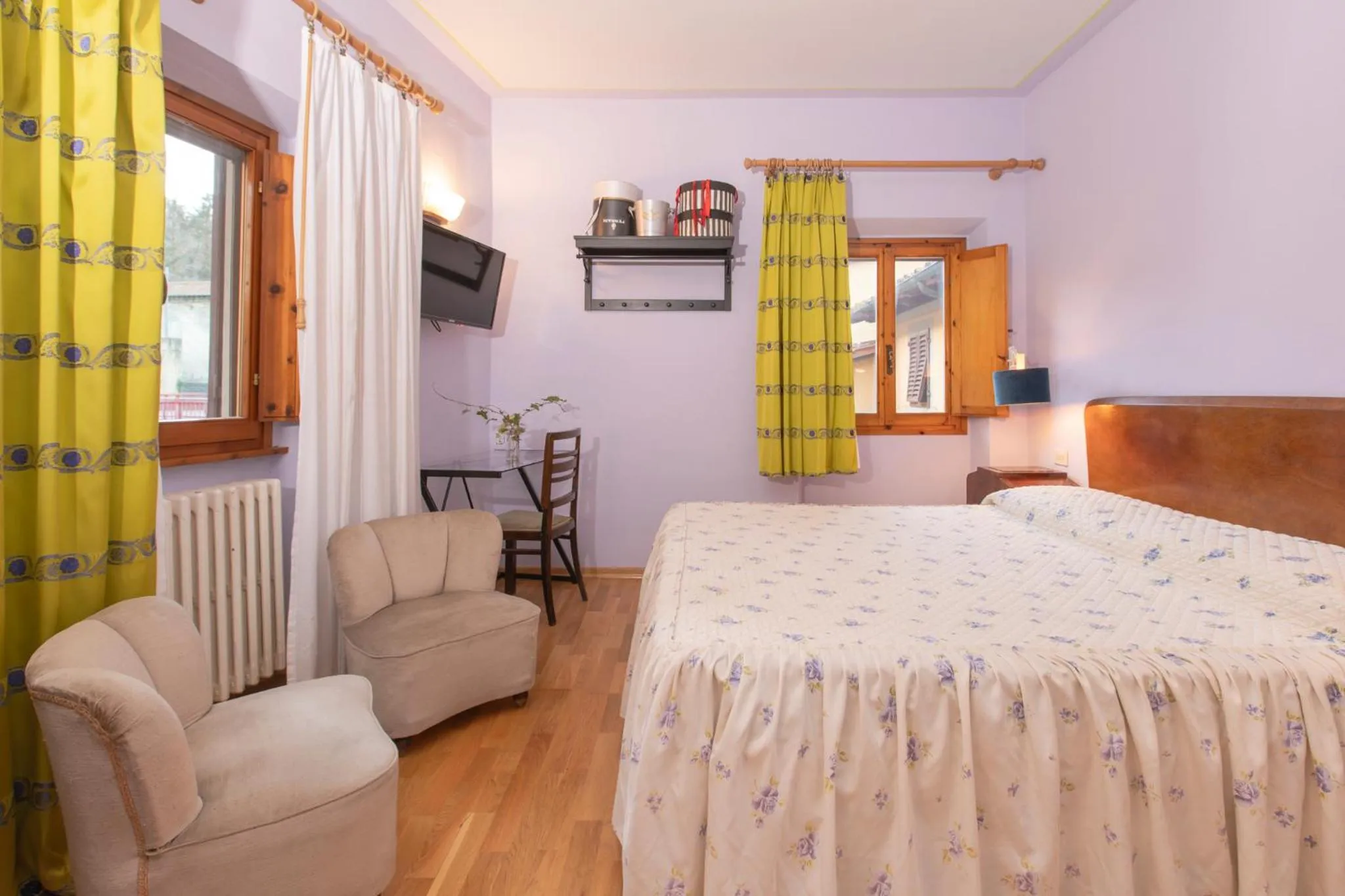 Bed in Albergo La Felicina - Mugello