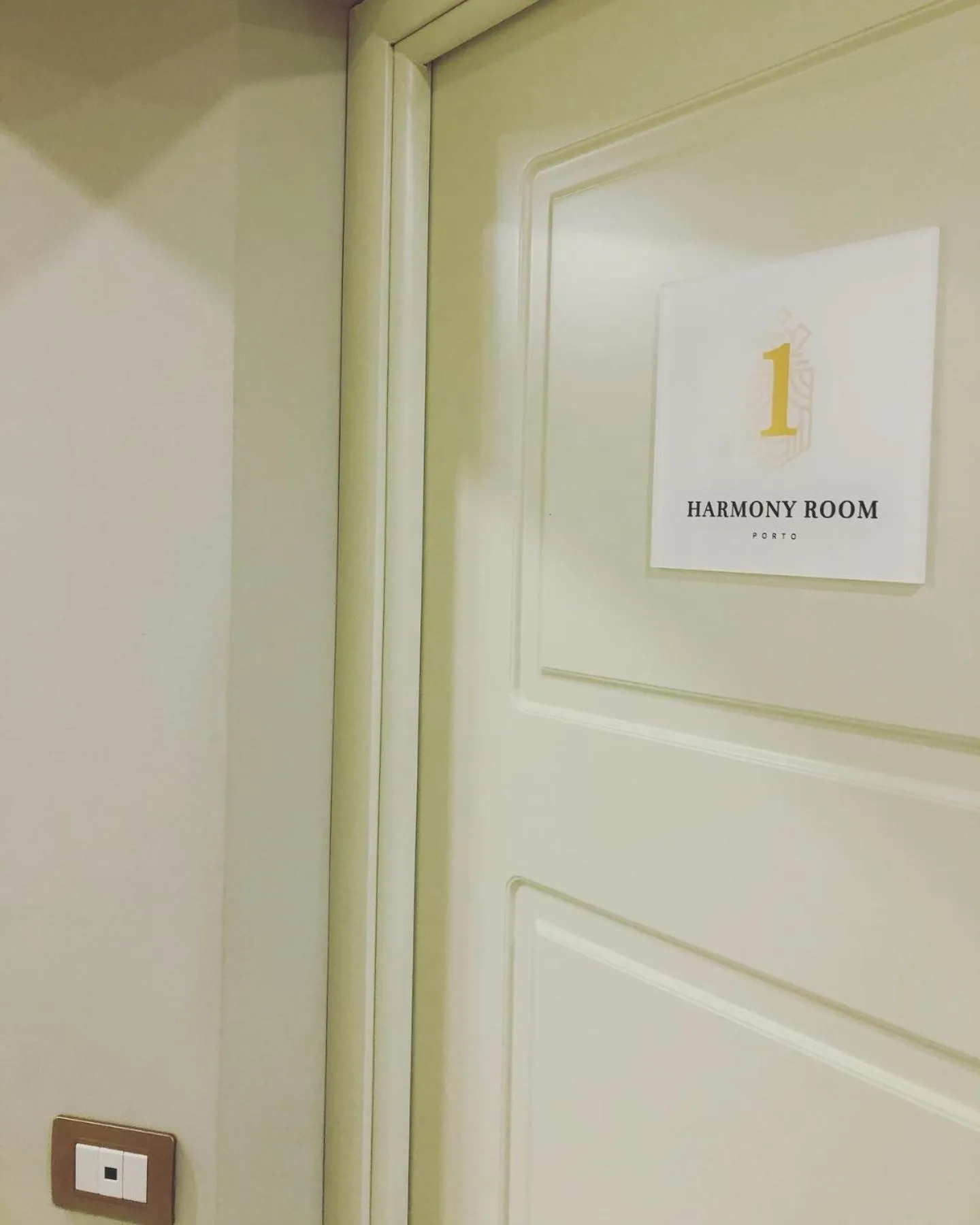 Property logo or sign in Porto Rooms & Suite