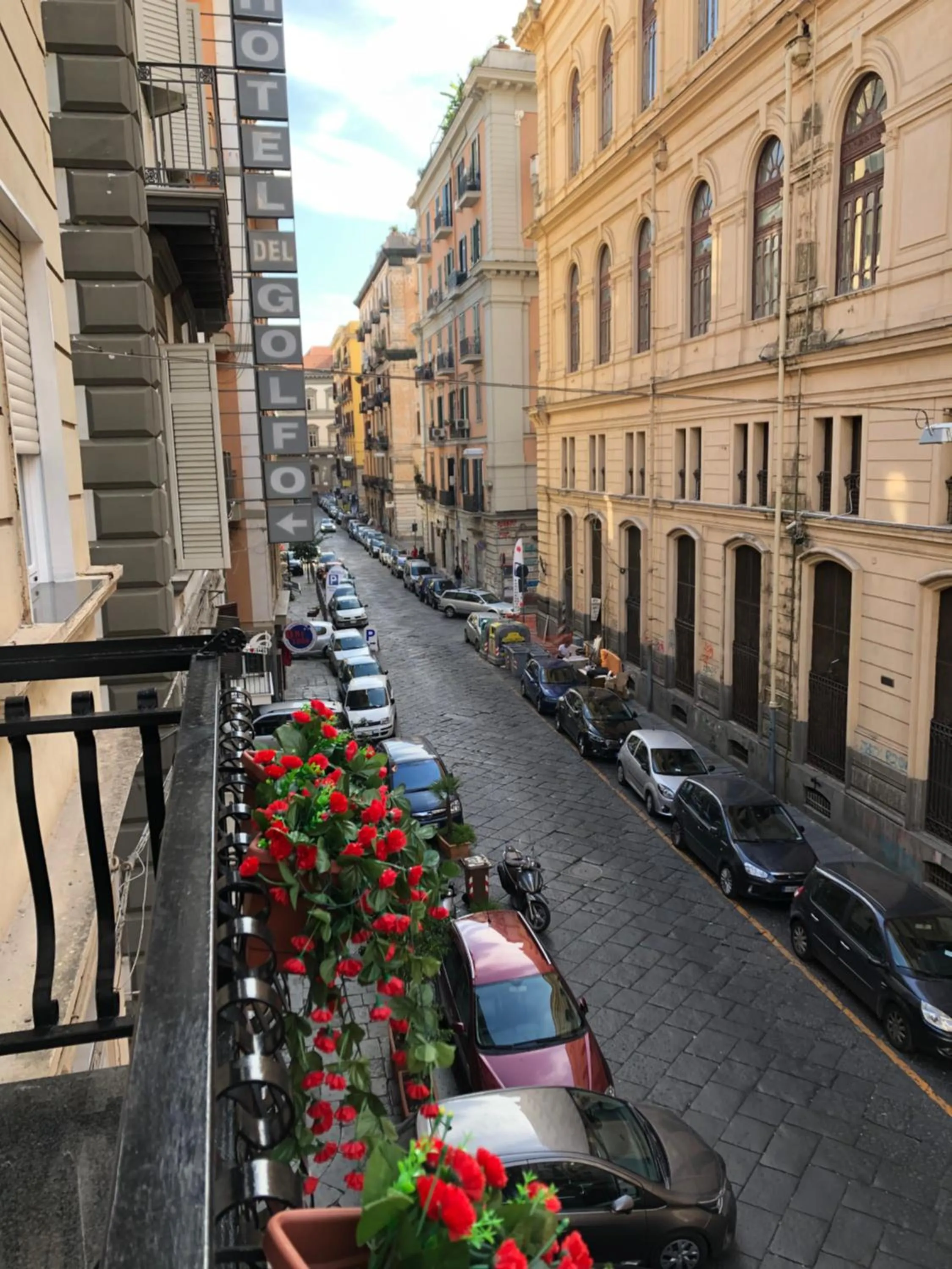 Neighbourhood in Porto Rooms & Suite