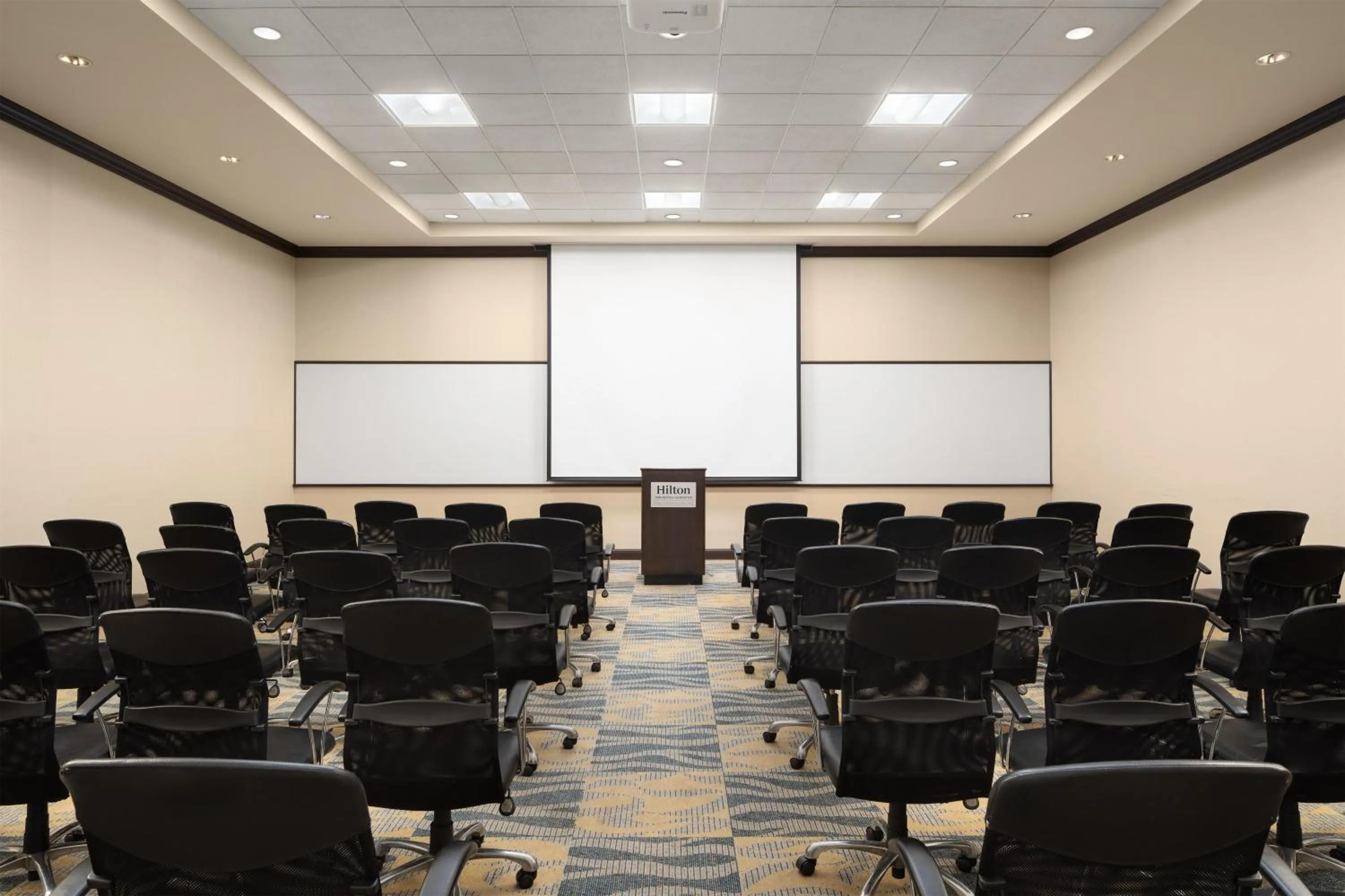 Meeting/conference room in Hilton Orrington/Evanston