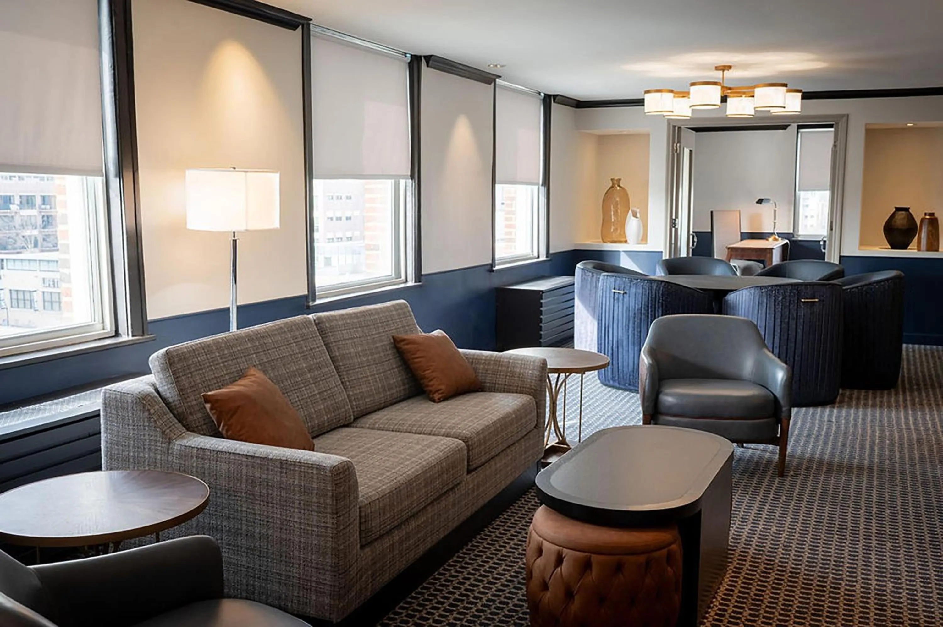 Living room in Hilton Orrington/Evanston