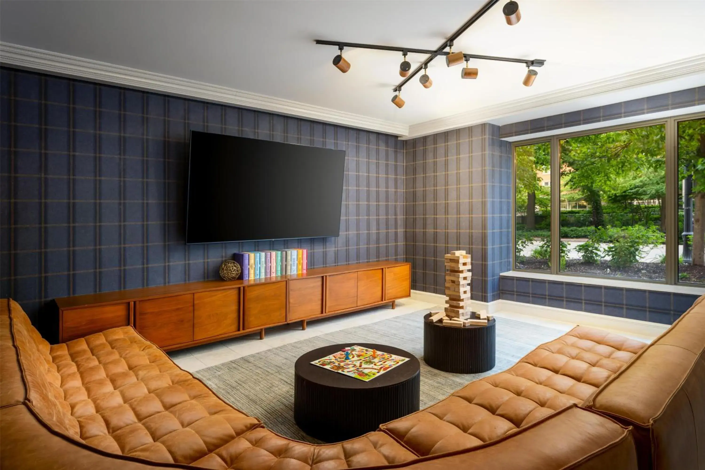 Lobby or reception in Hilton Orrington/Evanston Lobby or reception in Hilton Orrington/Evanston