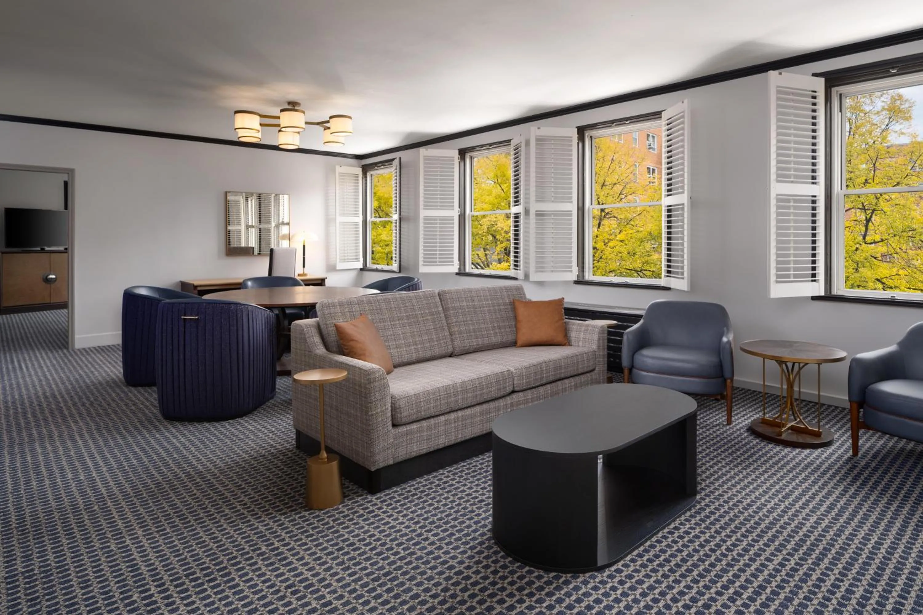 Living room in Hilton Orrington/Evanston