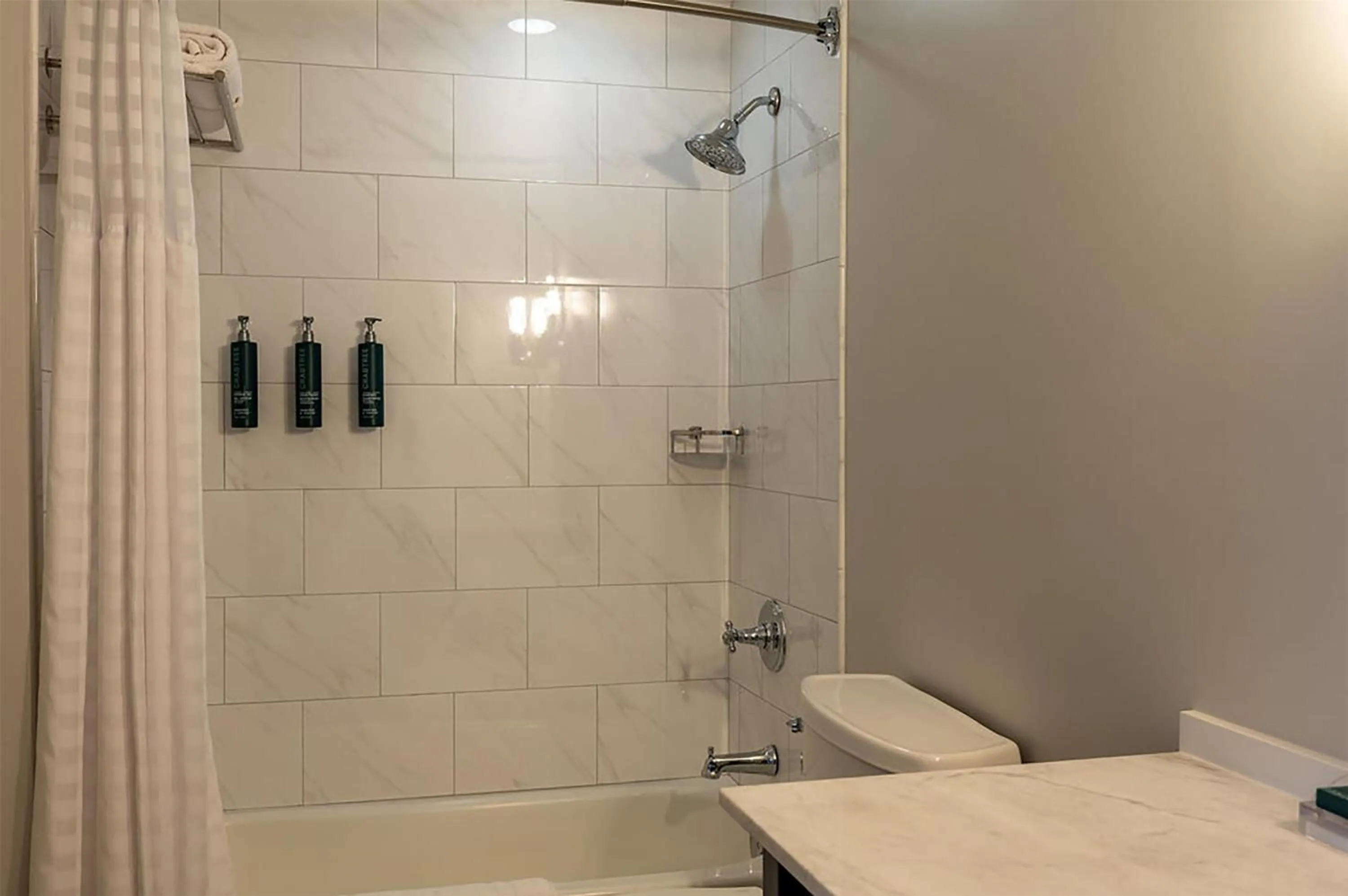 Bathroom in Hilton Orrington/Evanston