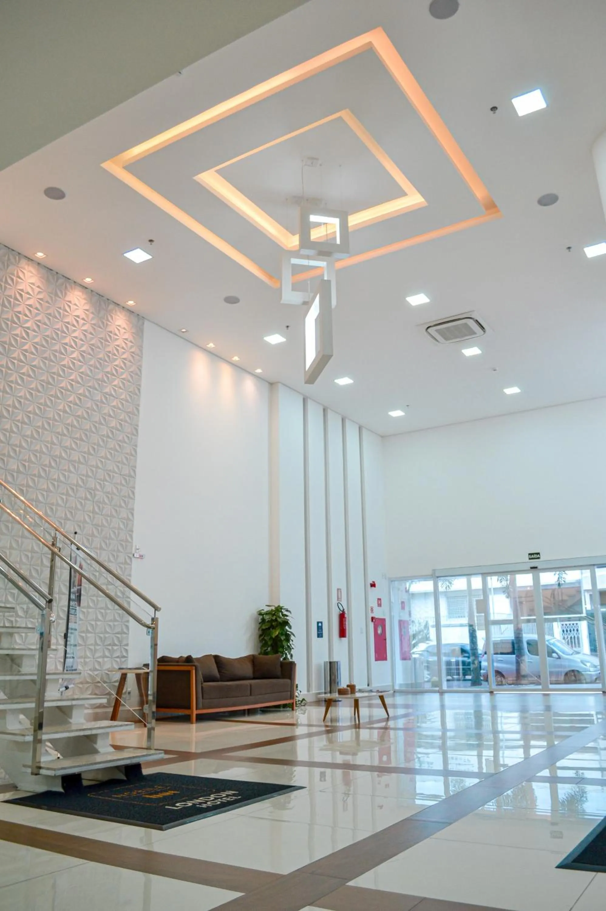 Facade/entrance in Nobile Inn London Anápolis