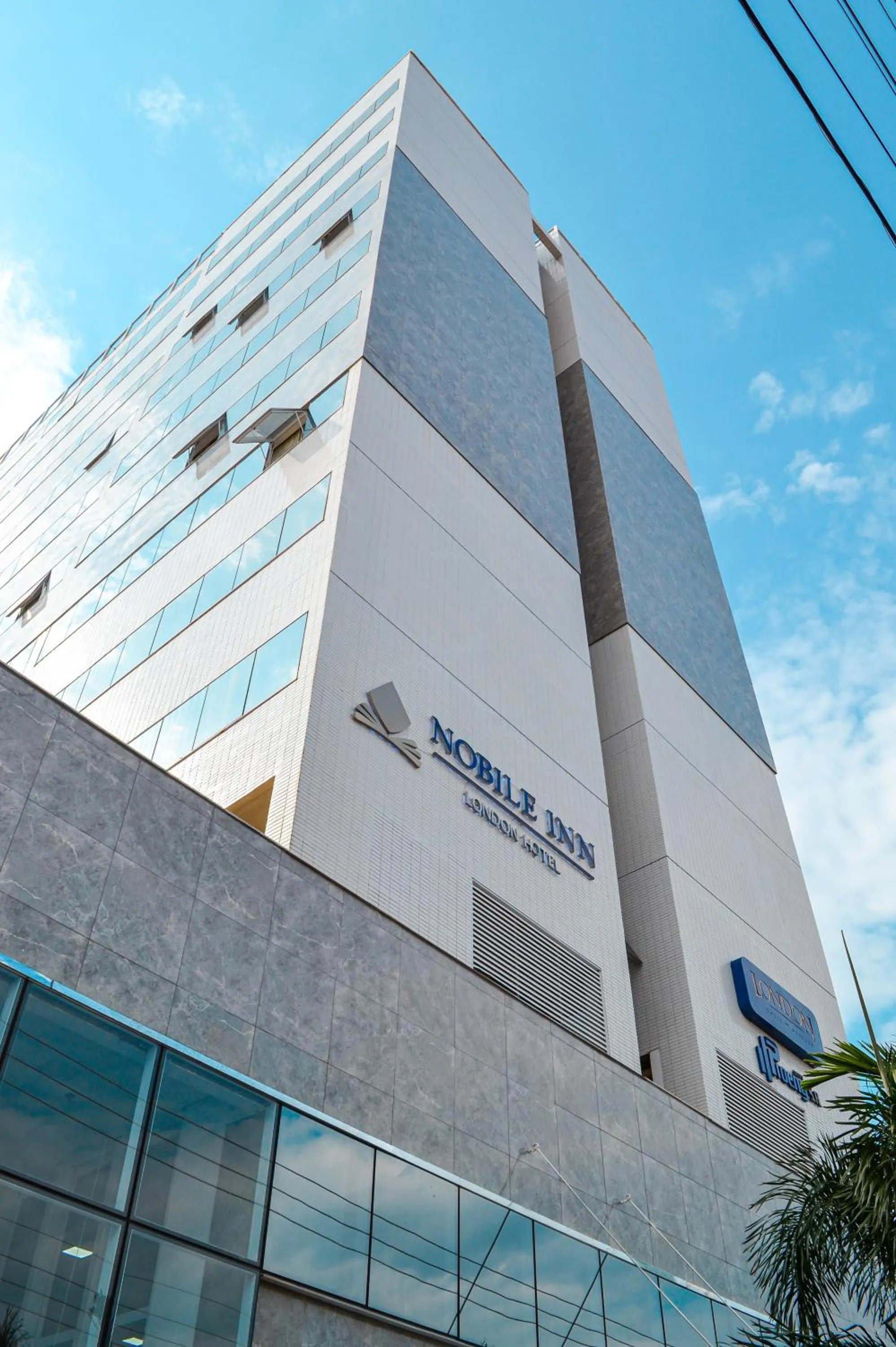 Property building in Nobile Inn London Anápolis