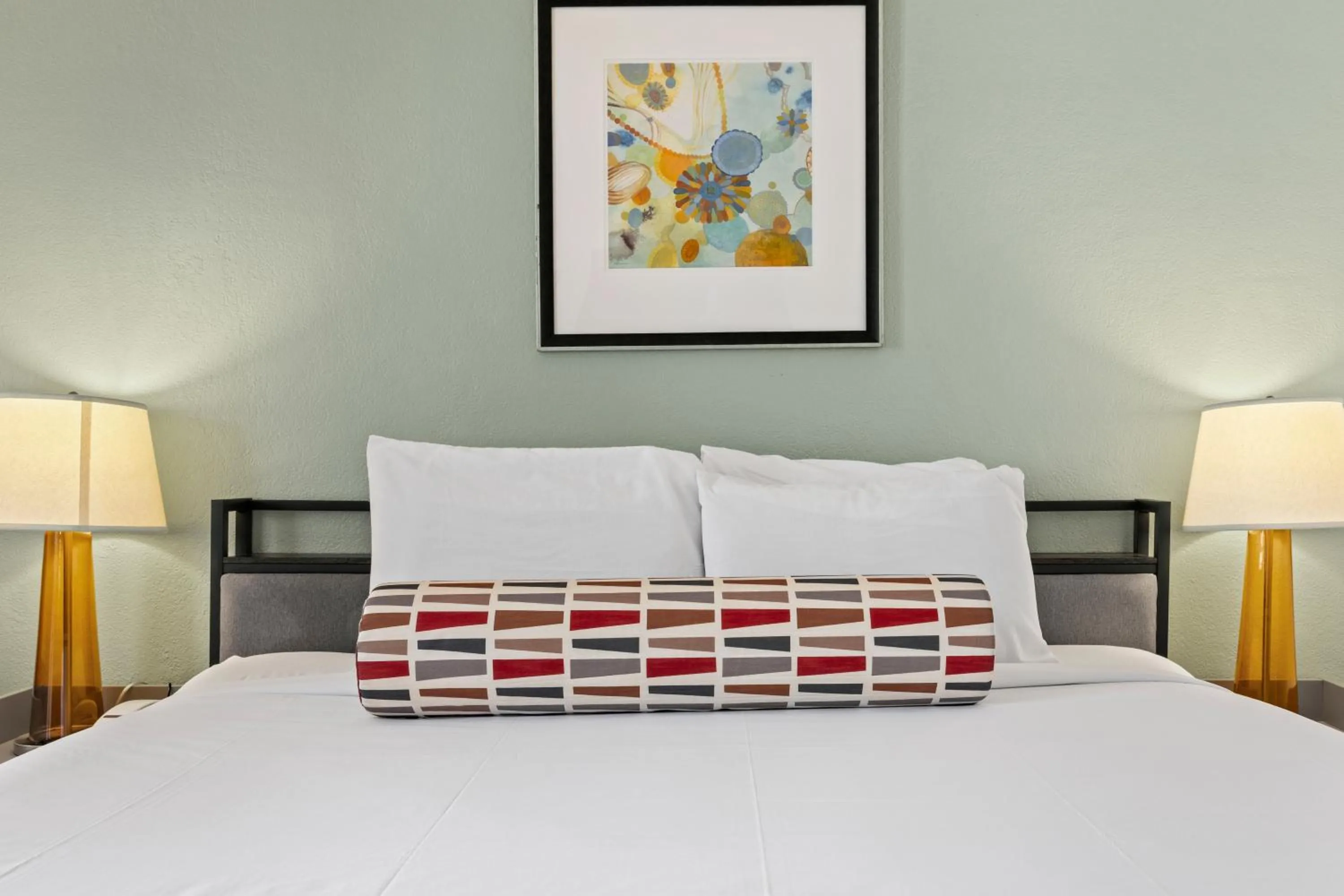 Bed in Marina Village Inn