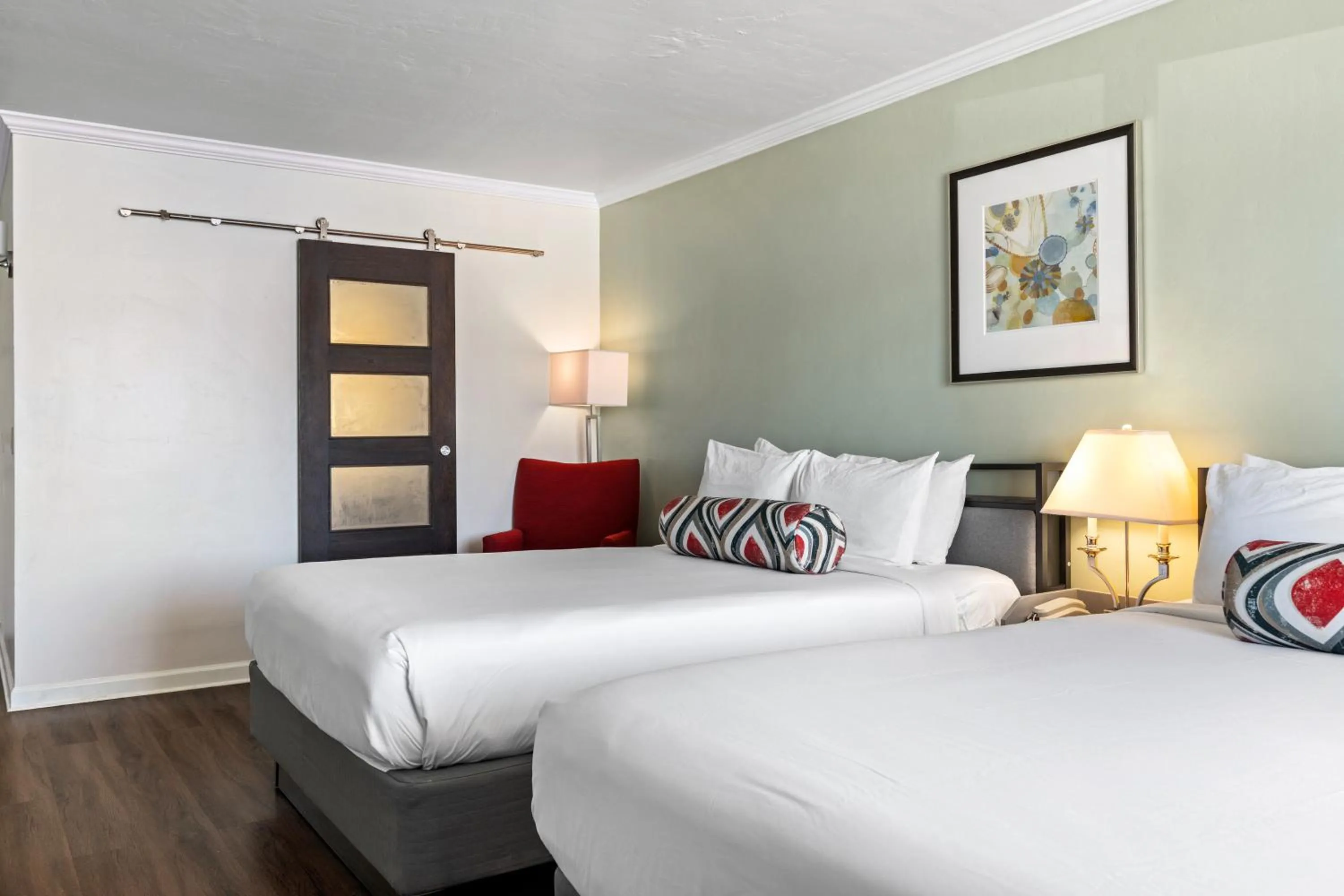 Bed in Marina Village Inn