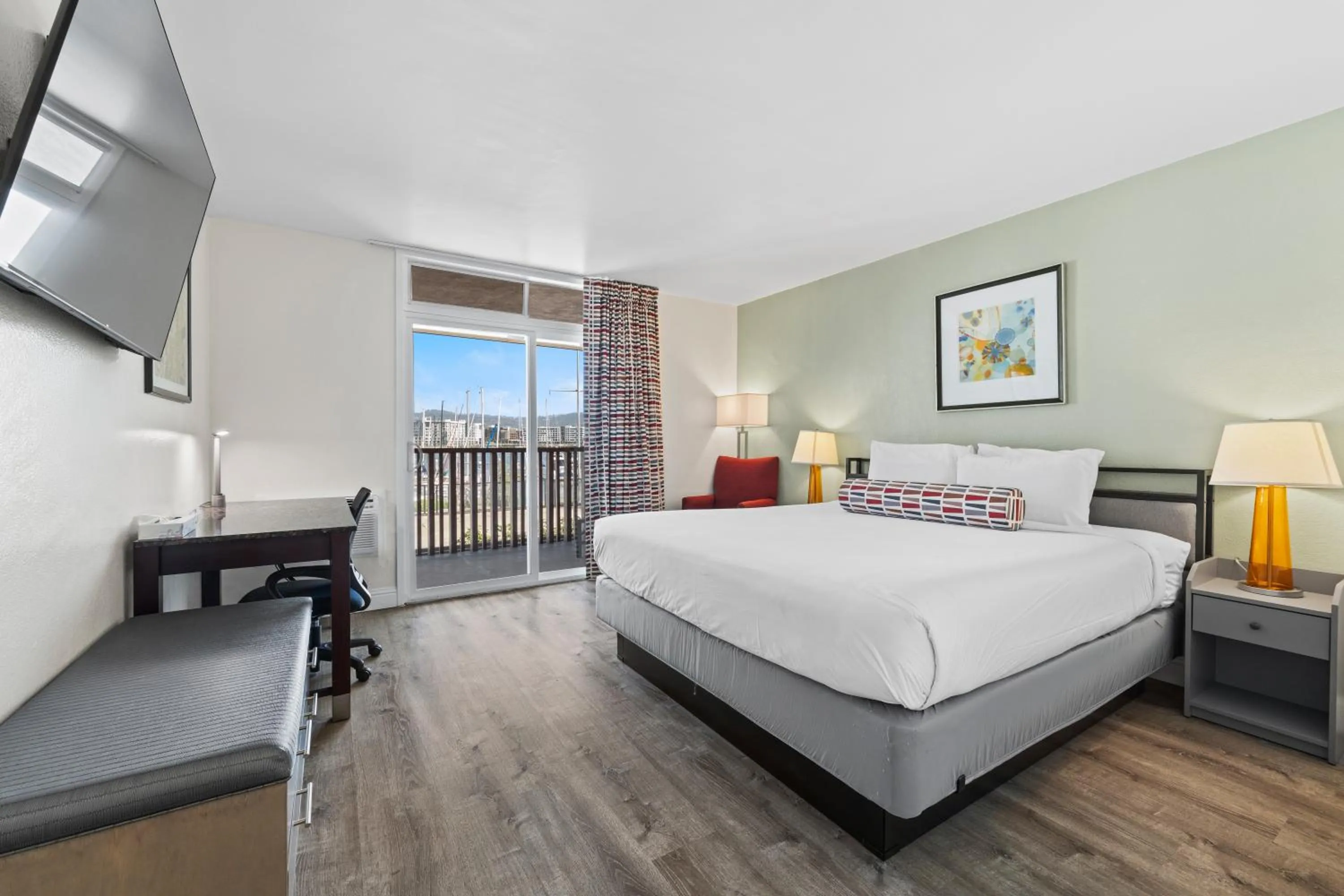 Photo of the whole room, Bed in Marina Village Inn