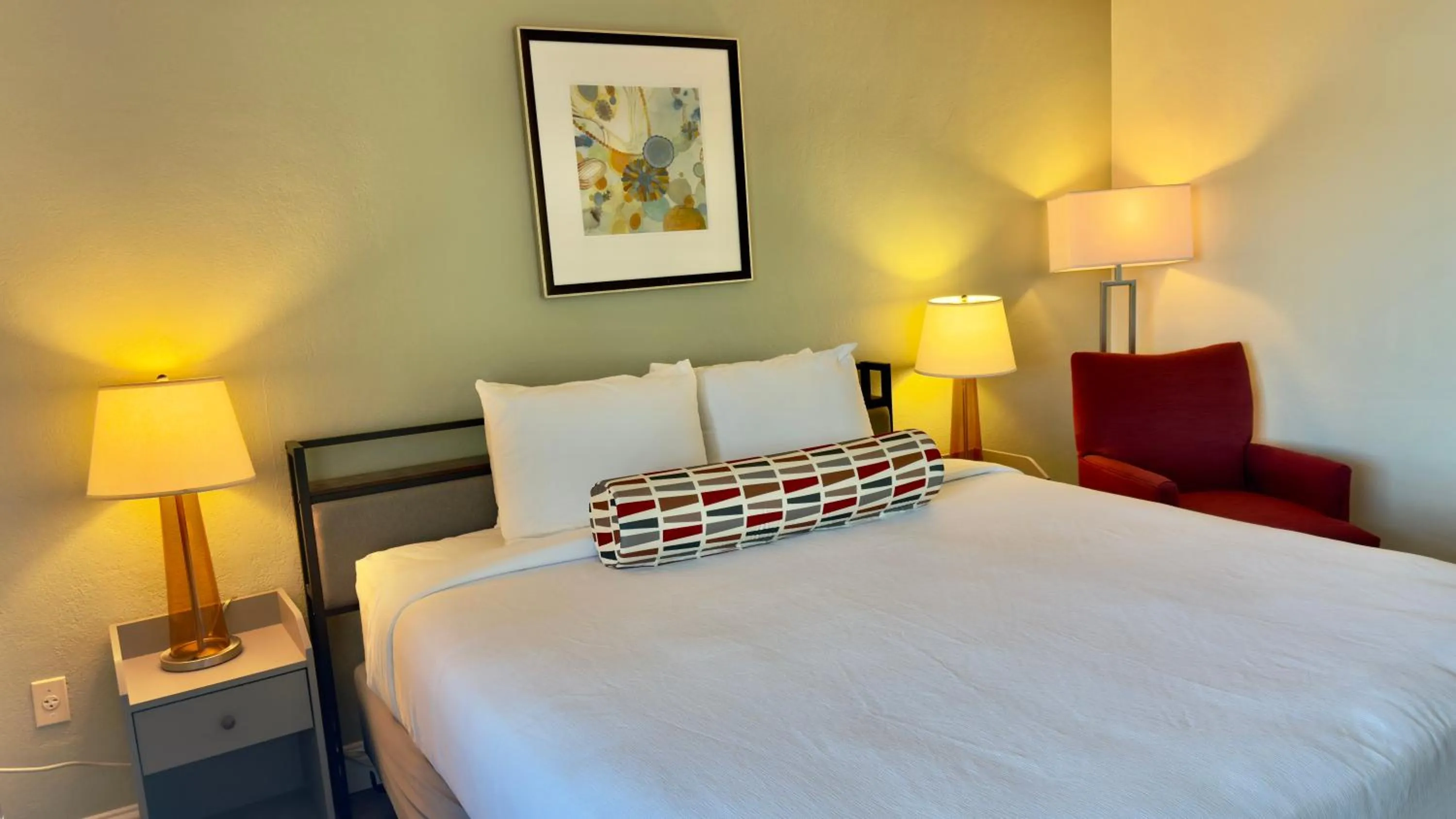 Bed in Marina Village Inn