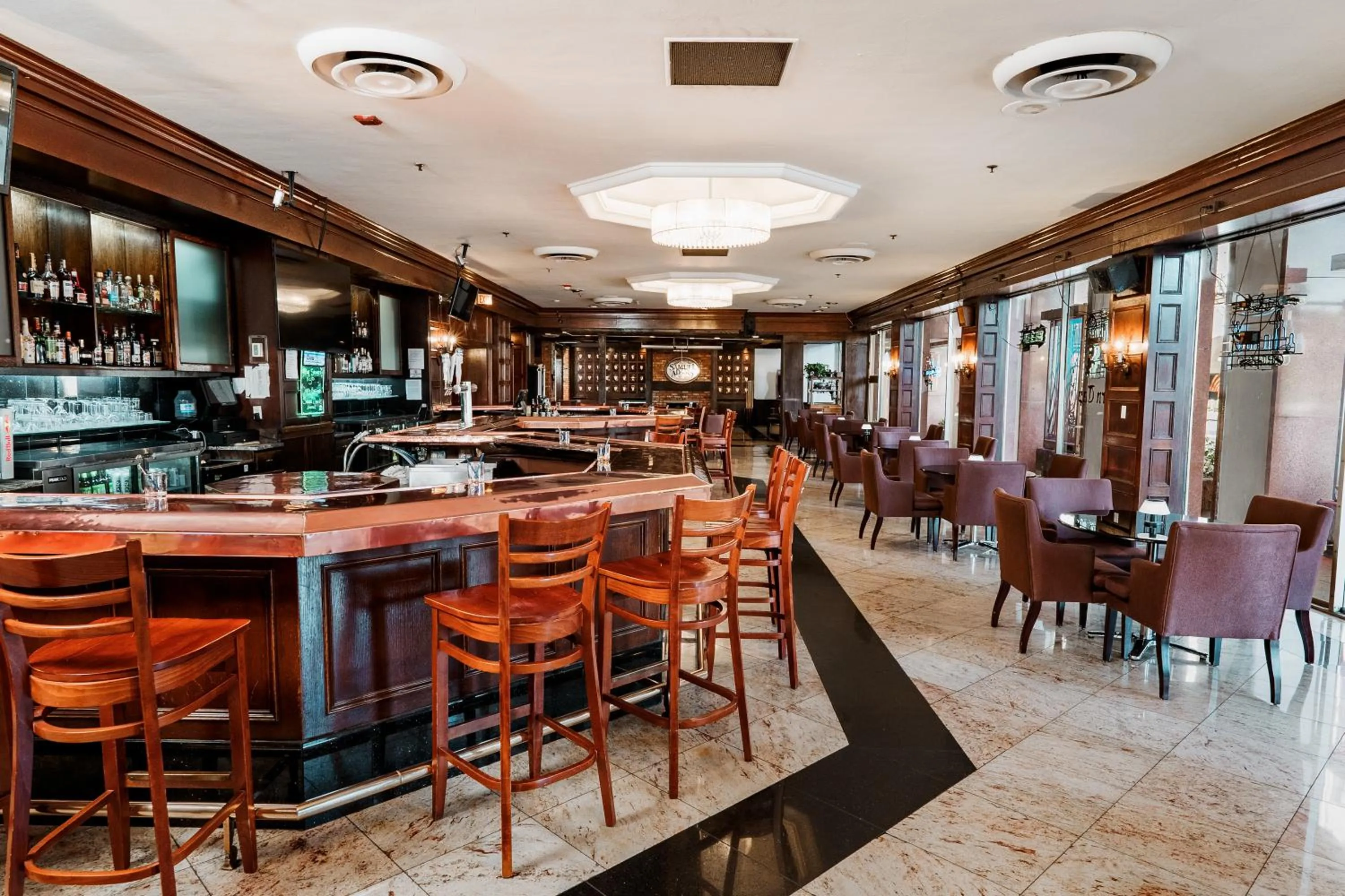 Lounge or bar in Congress Plaza Hotel Chicago