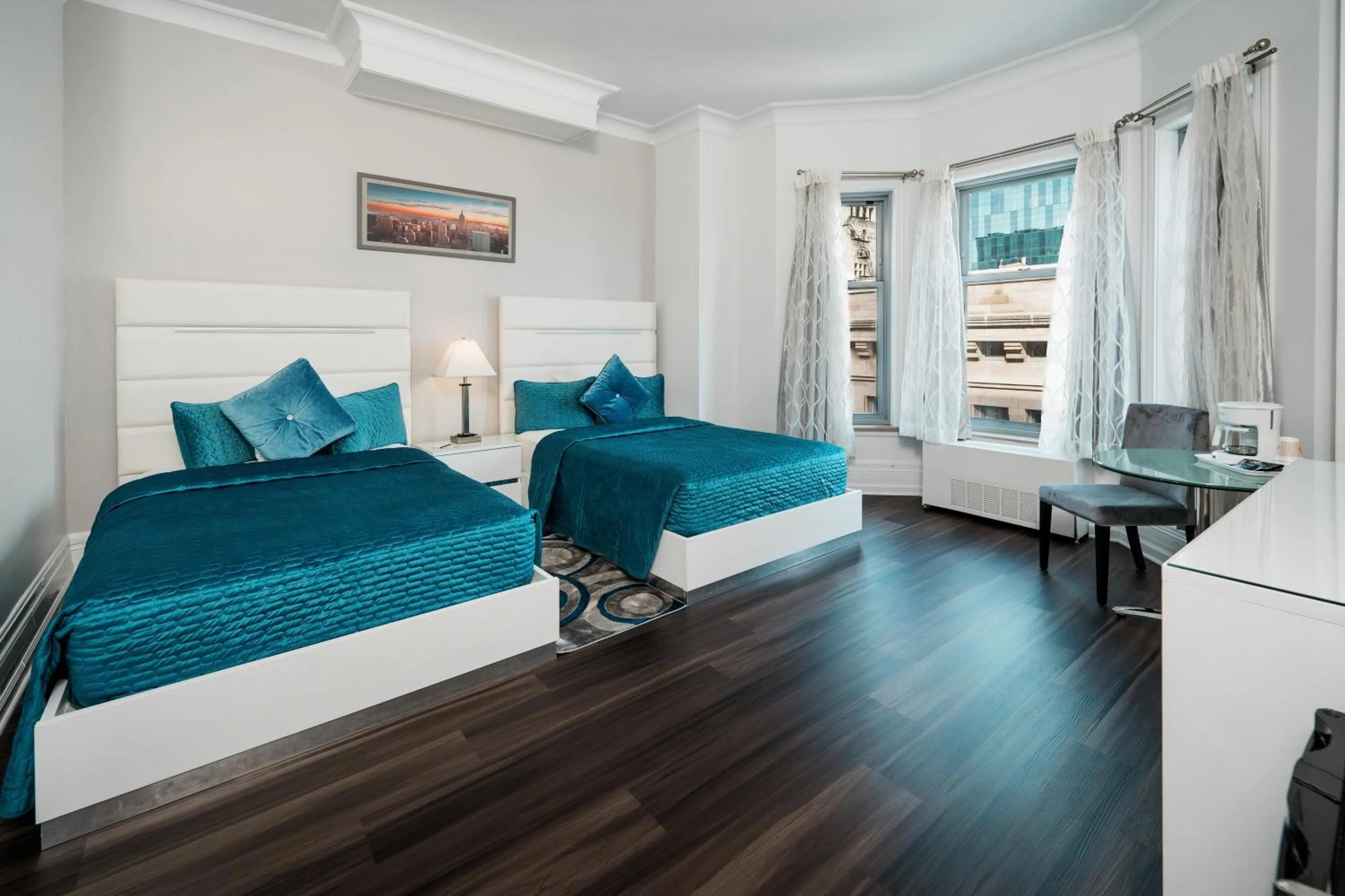 Photo of the whole room, Bed in Congress Plaza Hotel Chicago