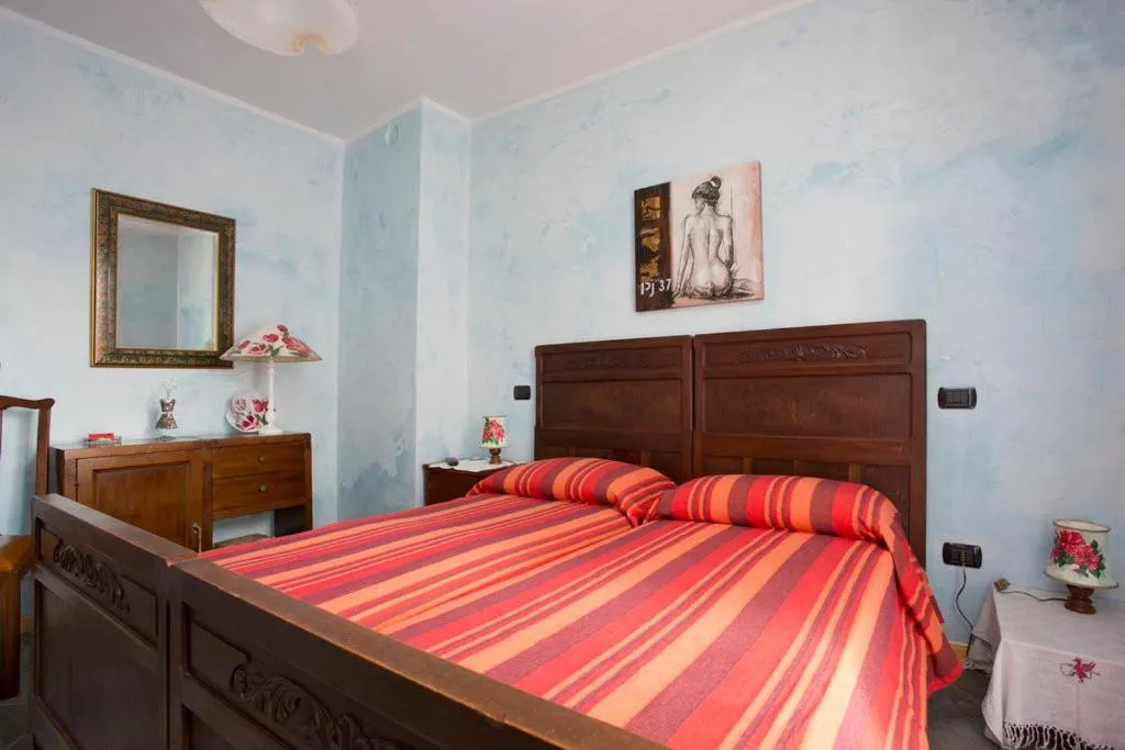 Bed in La Coccinella B&B