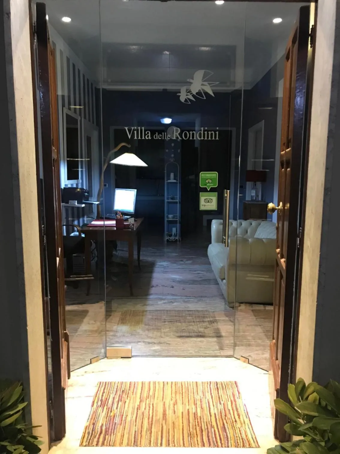 Swimming pool in B&B Villa Delle Rondini