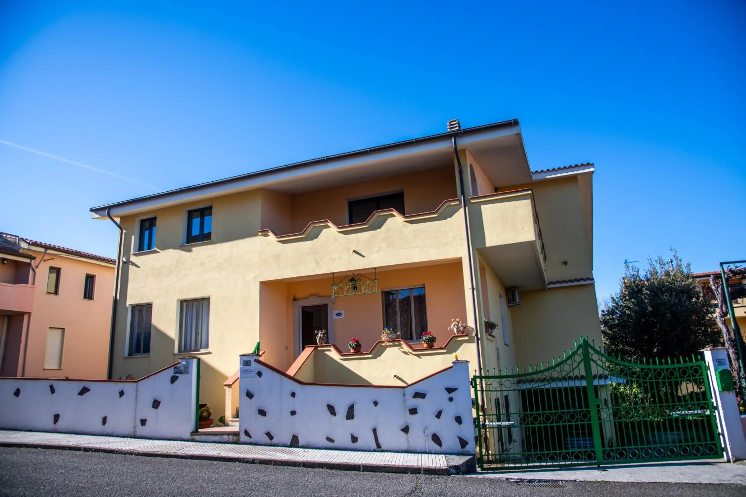 Property building in affittacamere S'Ortensia