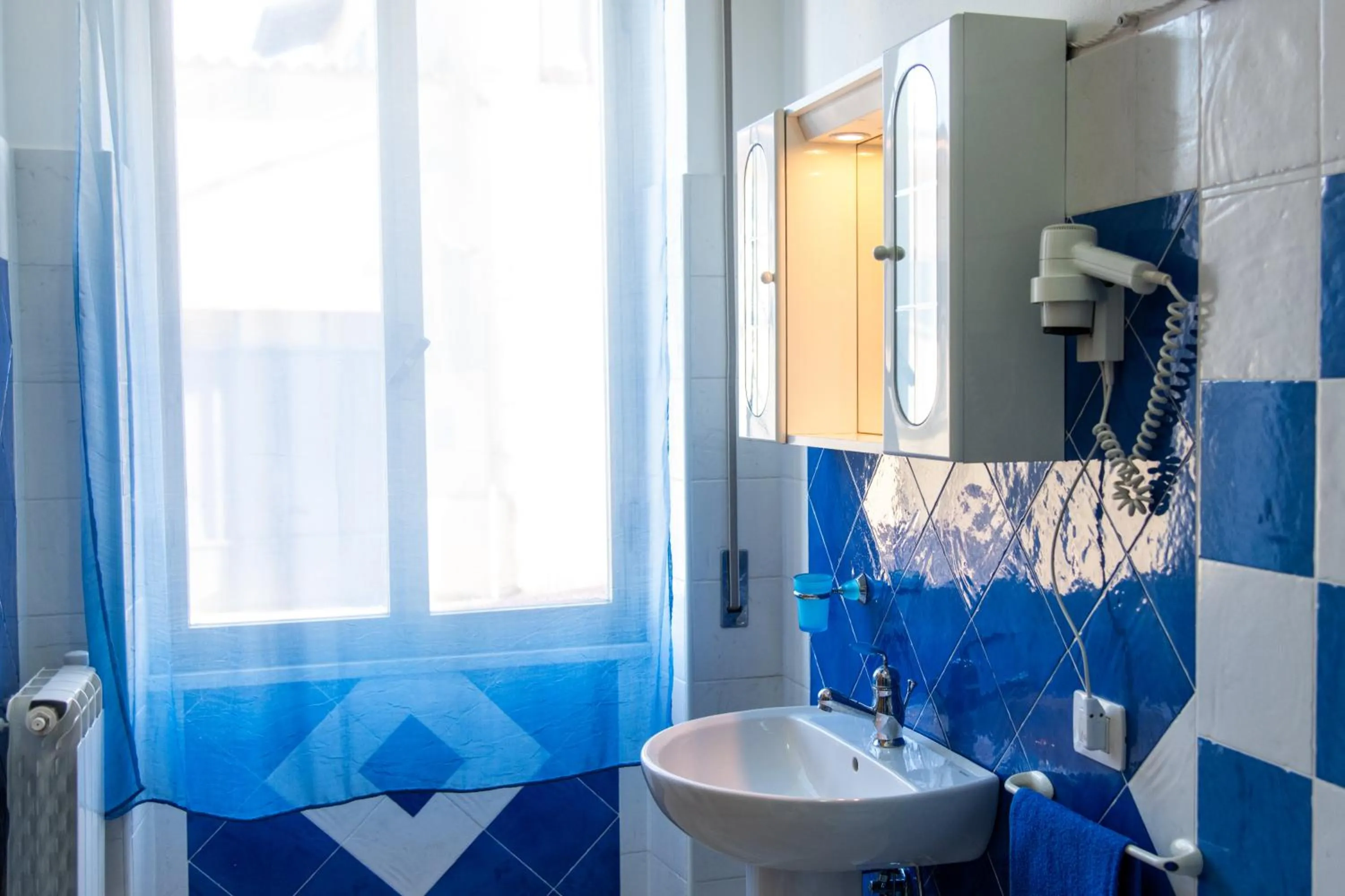 Shower in affittacamere S'Ortensia