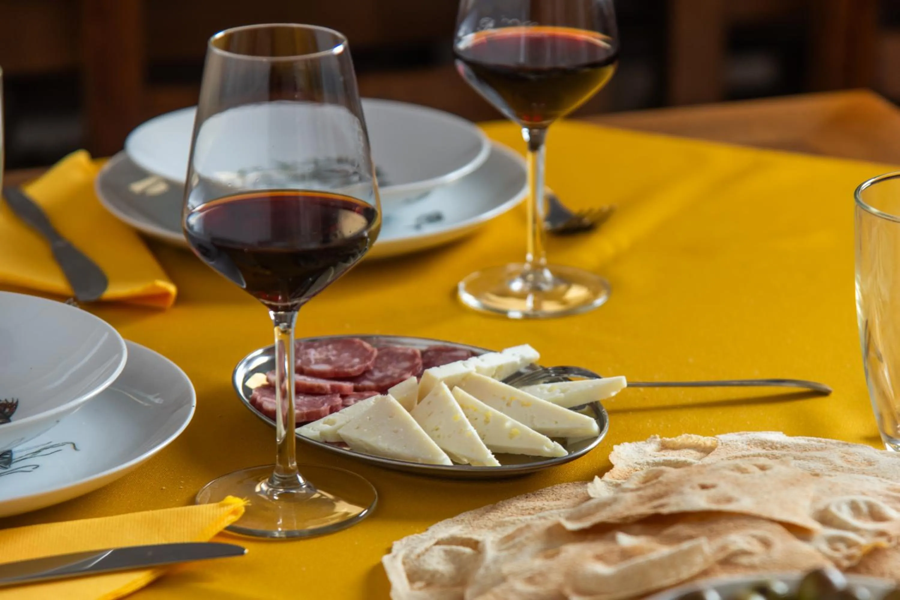 Communal kitchen in affittacamere S'Ortensia