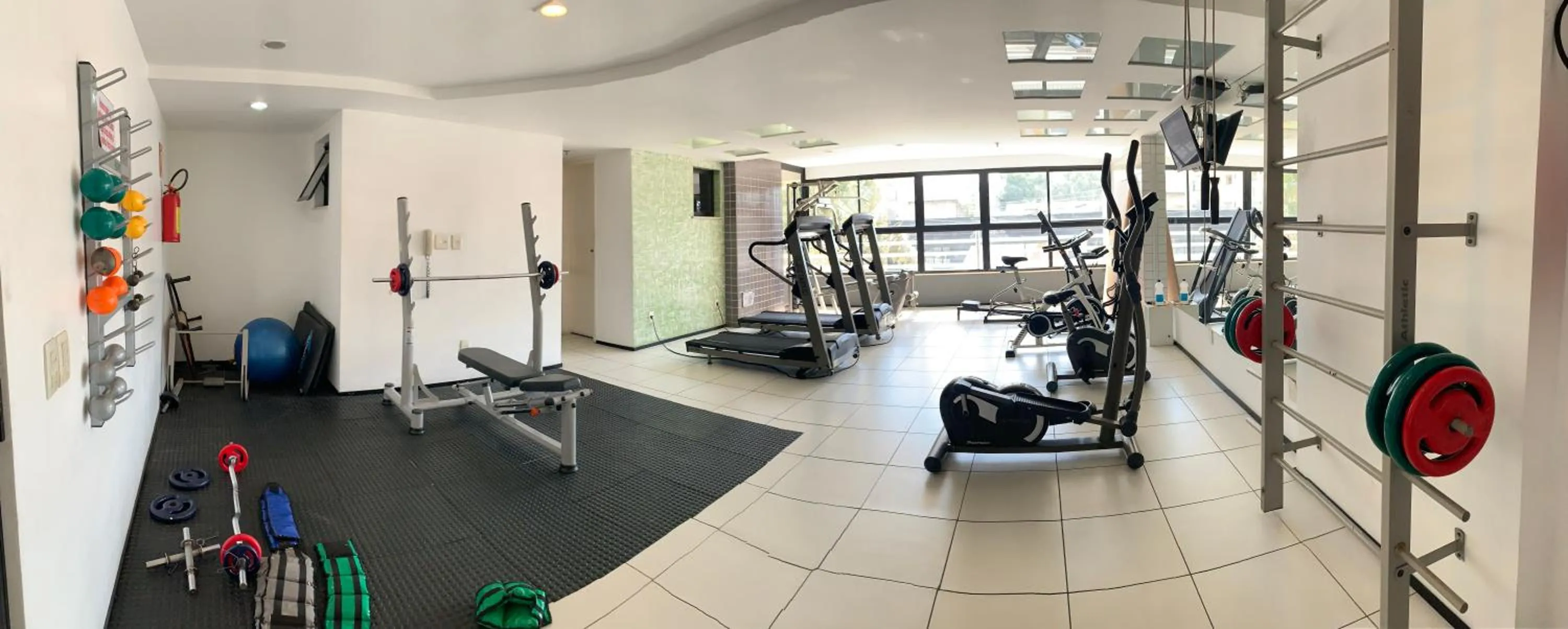Fitness centre/facilities in Chartres Charming Residence