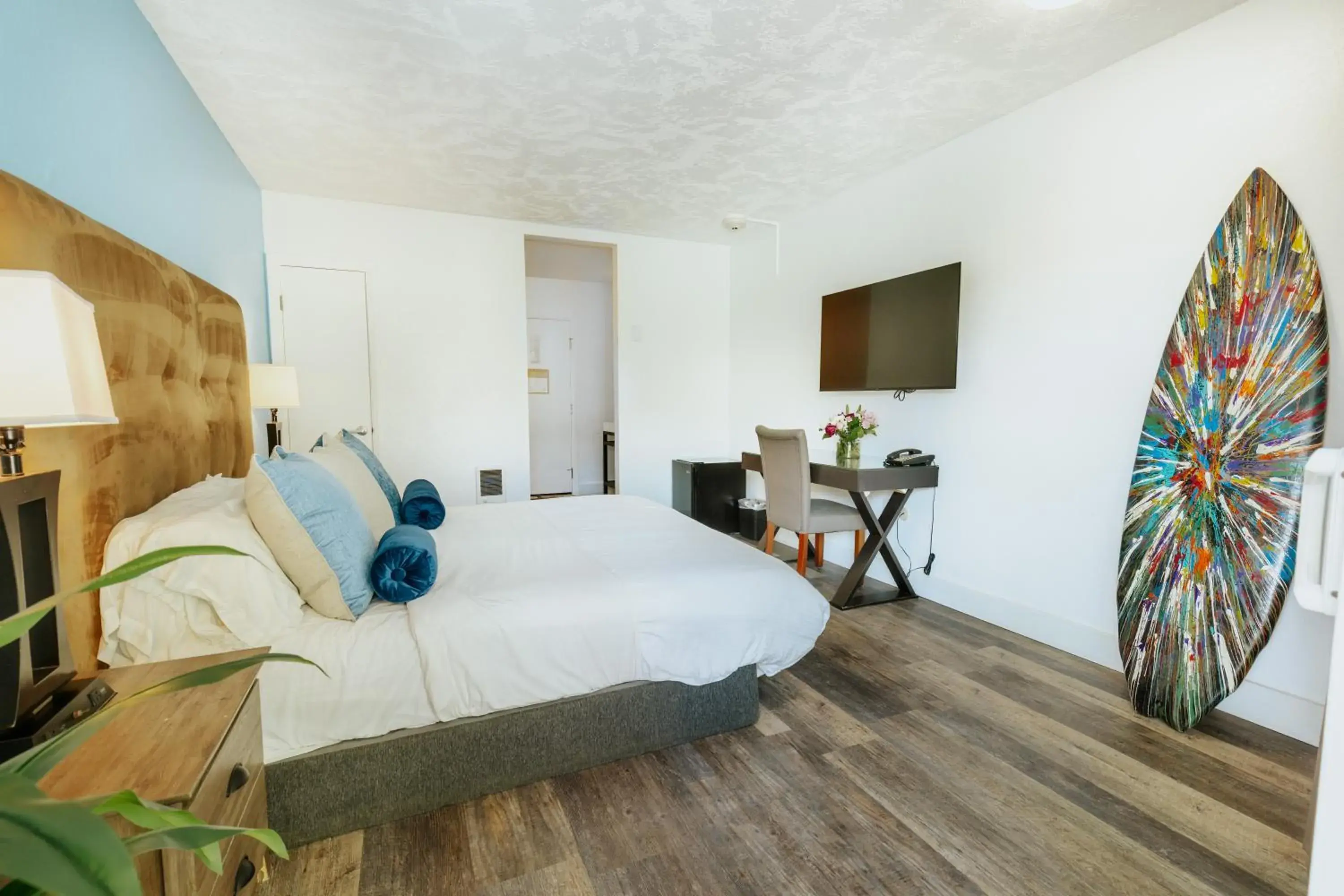 Bedroom, Bed in Surfer Beach Hotel Bedroom, Bed in Surfer Beach Hotel