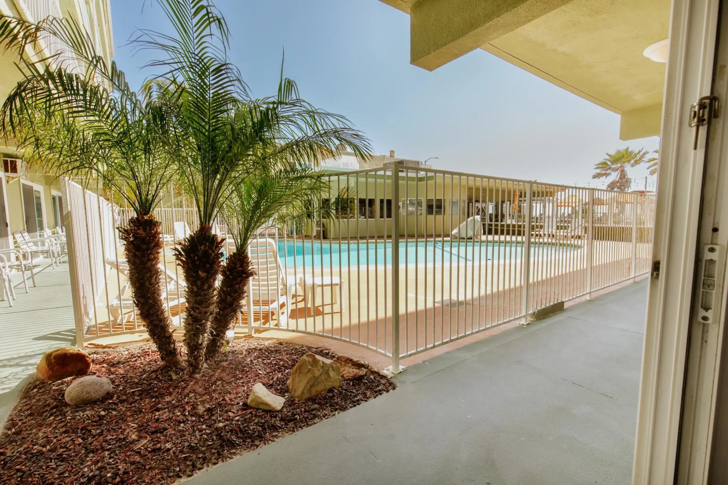 Pool view in Surfer Beach Hotel Pool view in Surfer Beach Hotel
