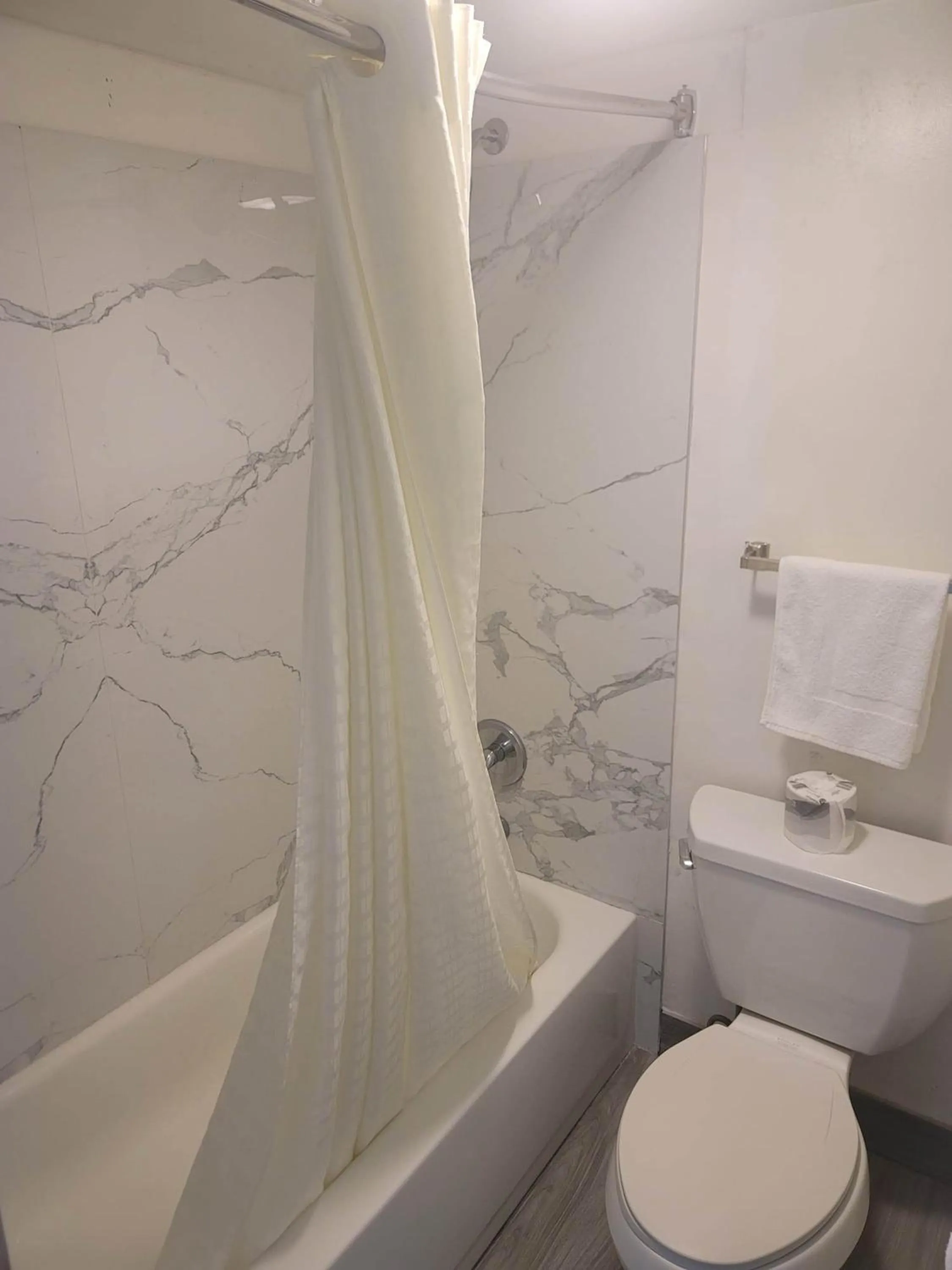 Travelodge by Wyndham San Francisco Airport North