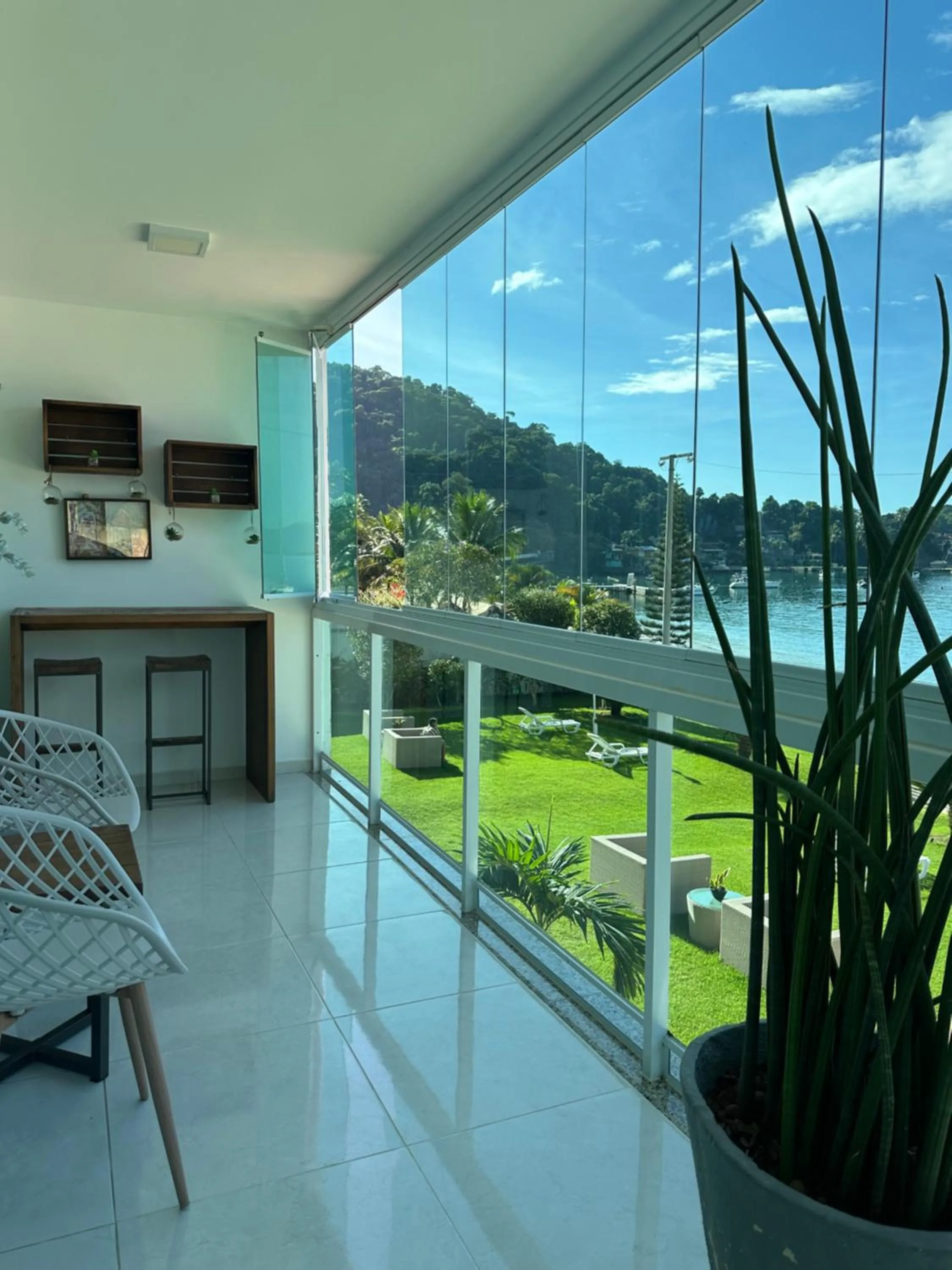 Praia Grande, Angra dos Reis