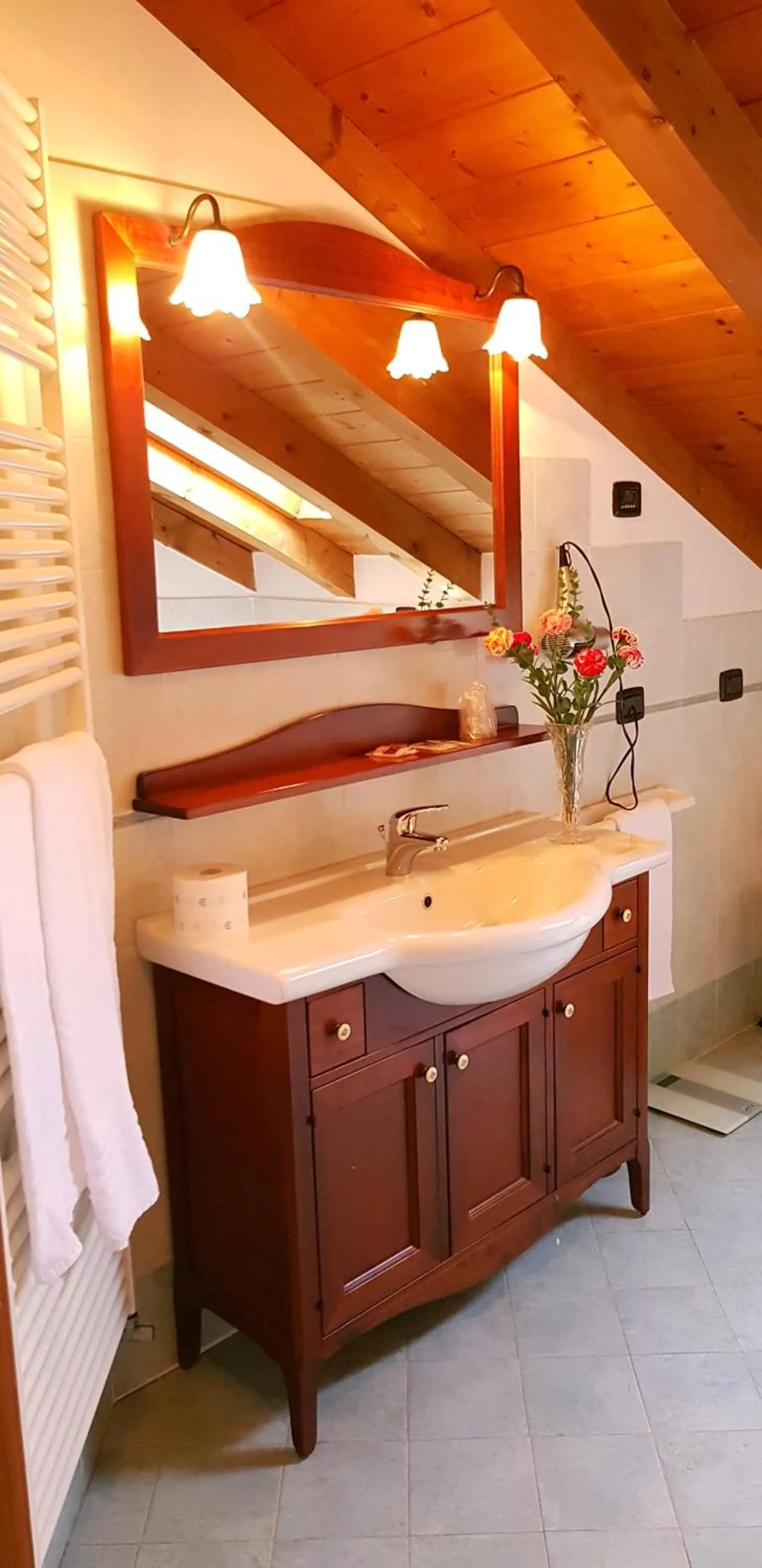 Bath in Bed & Breakfast Paradiso