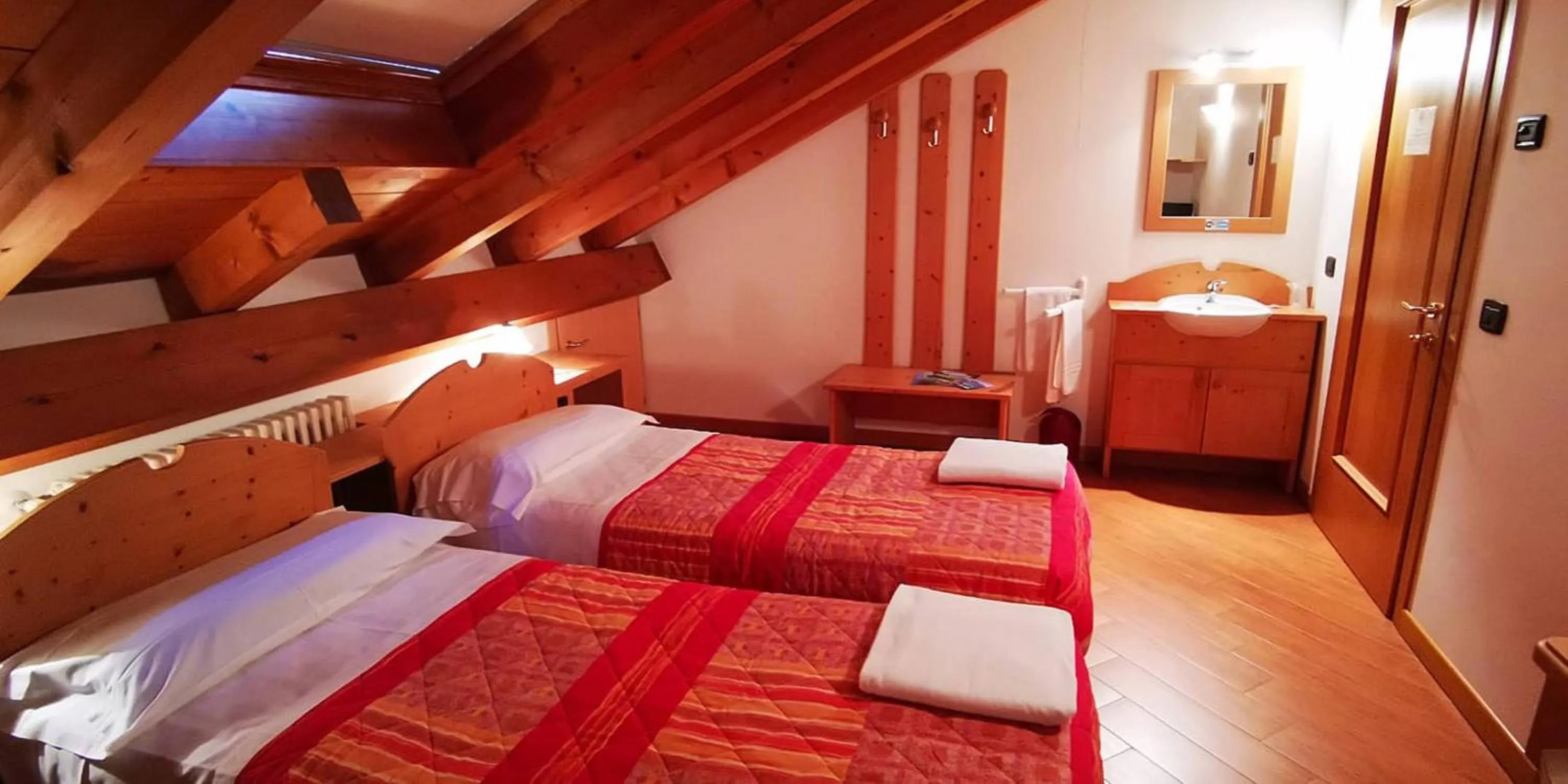 Bedroom, Bed in Bed & Breakfast Paradiso