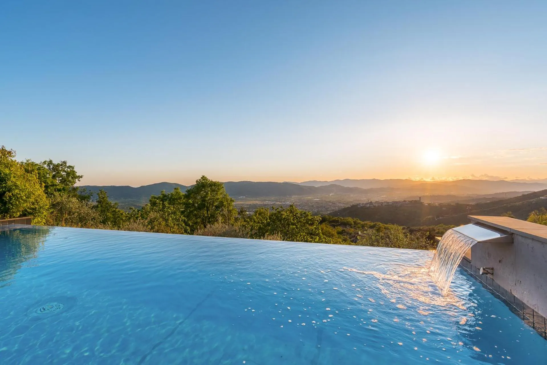 Swimming pool in B&B Casa Colleverde