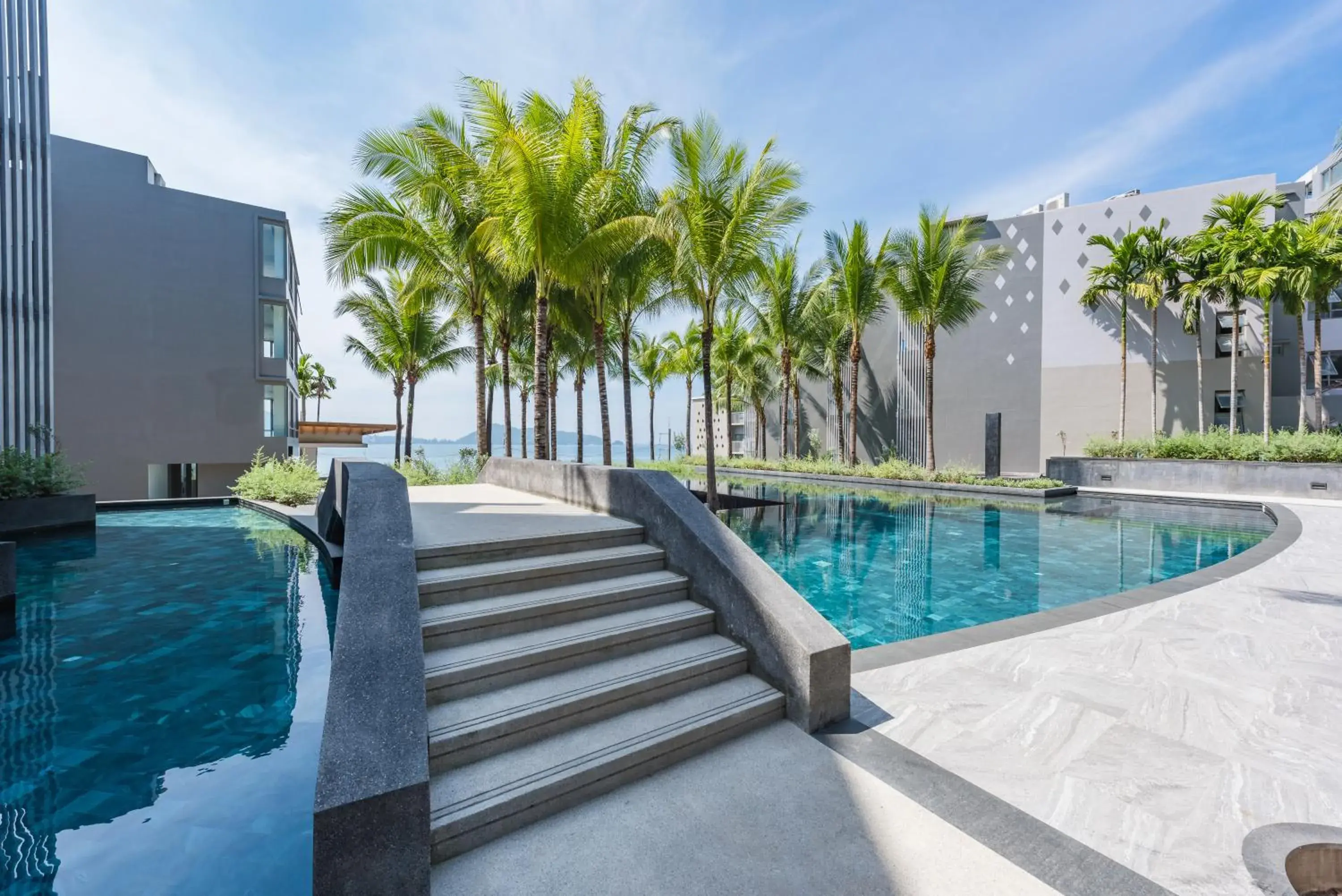 Swimming pool in Oceanfront Beach Resort Swimming pool in Oceanfront Beach Resort