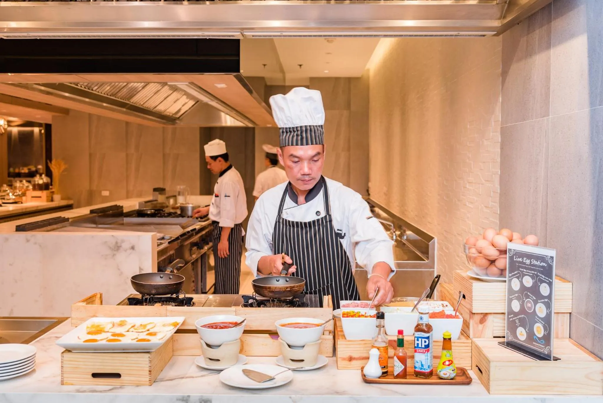 Restaurant/places to eat in Oceanfront Beach Resort