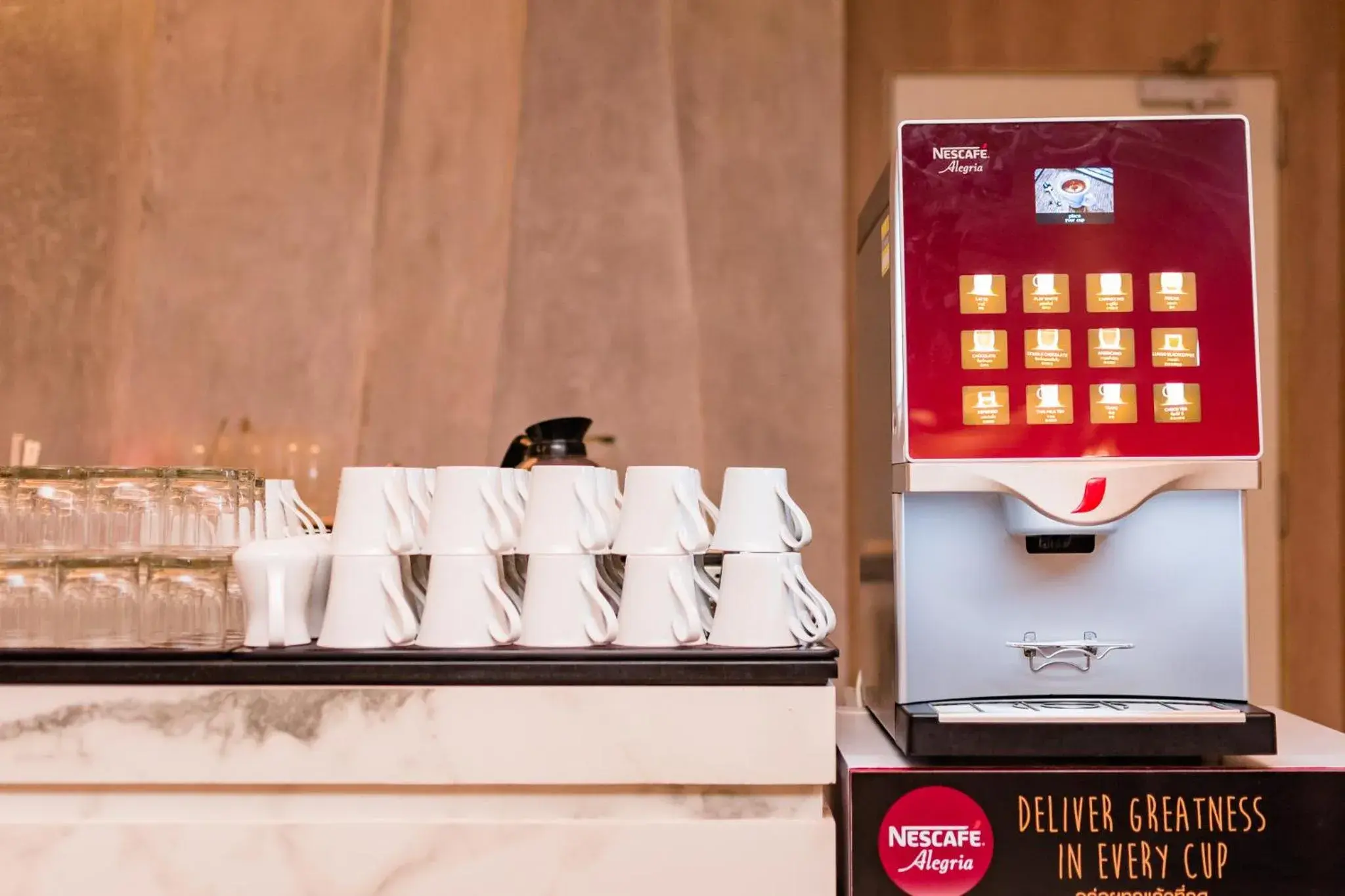 Restaurant/places to eat in Oceanfront Beach Resort Restaurant/places to eat in Oceanfront Beach Resort